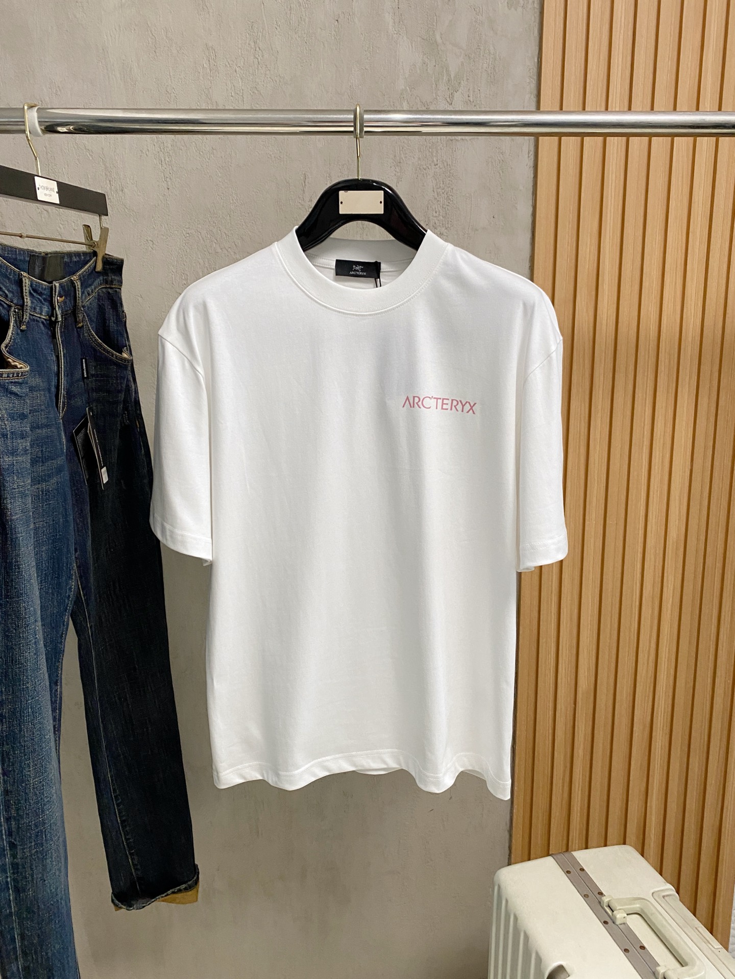 short sleeves