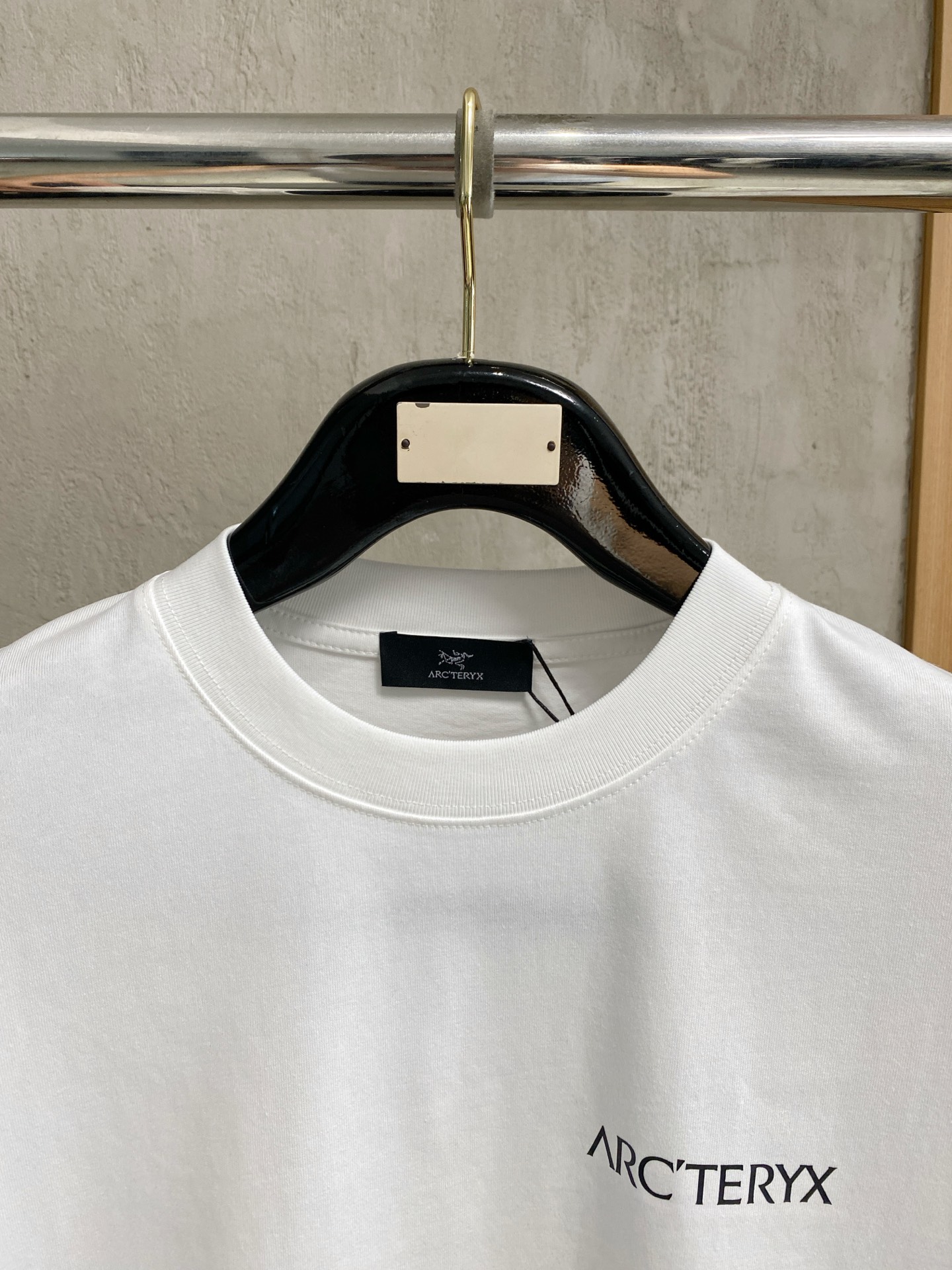 short sleeves