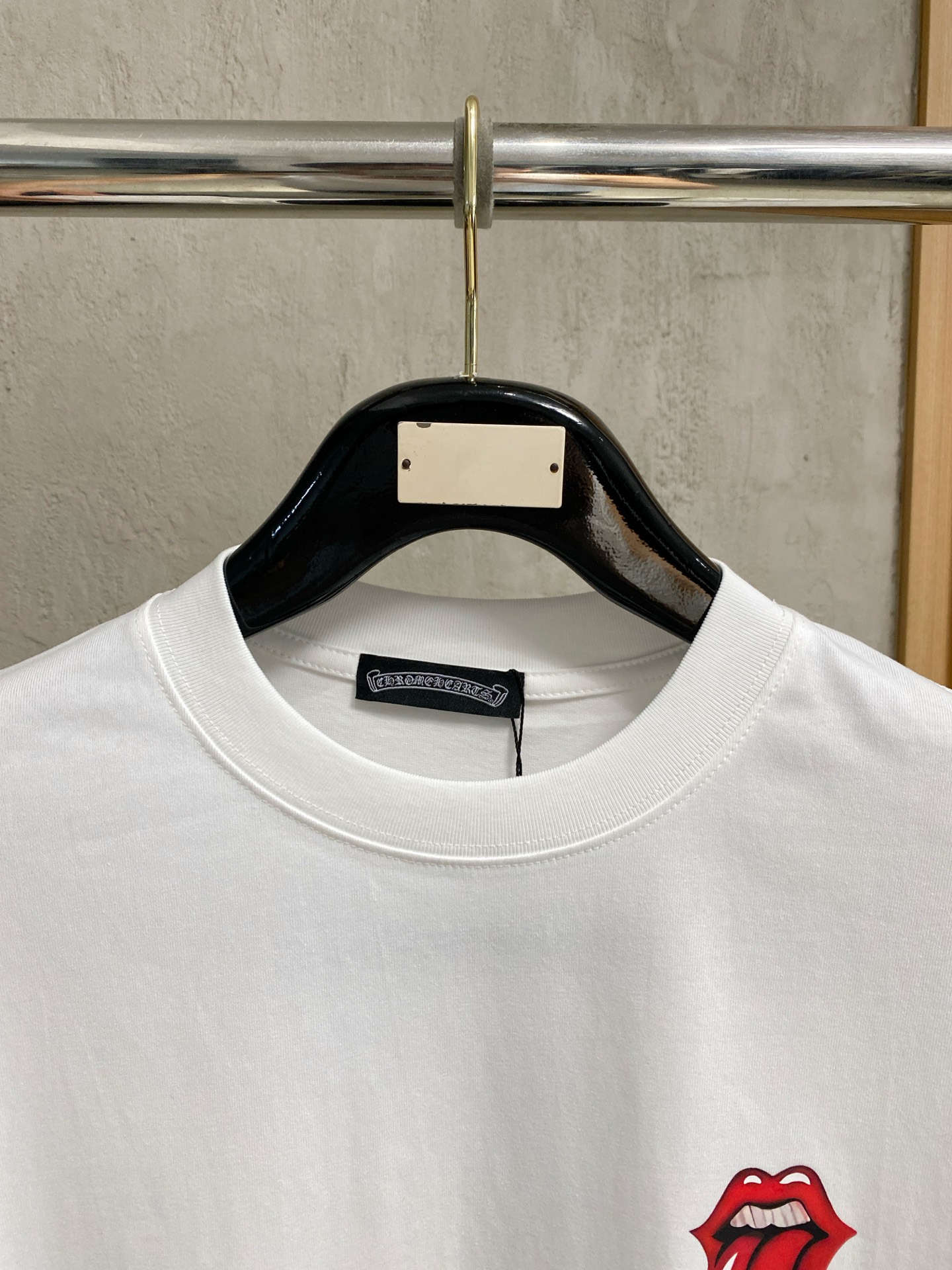 short sleeves