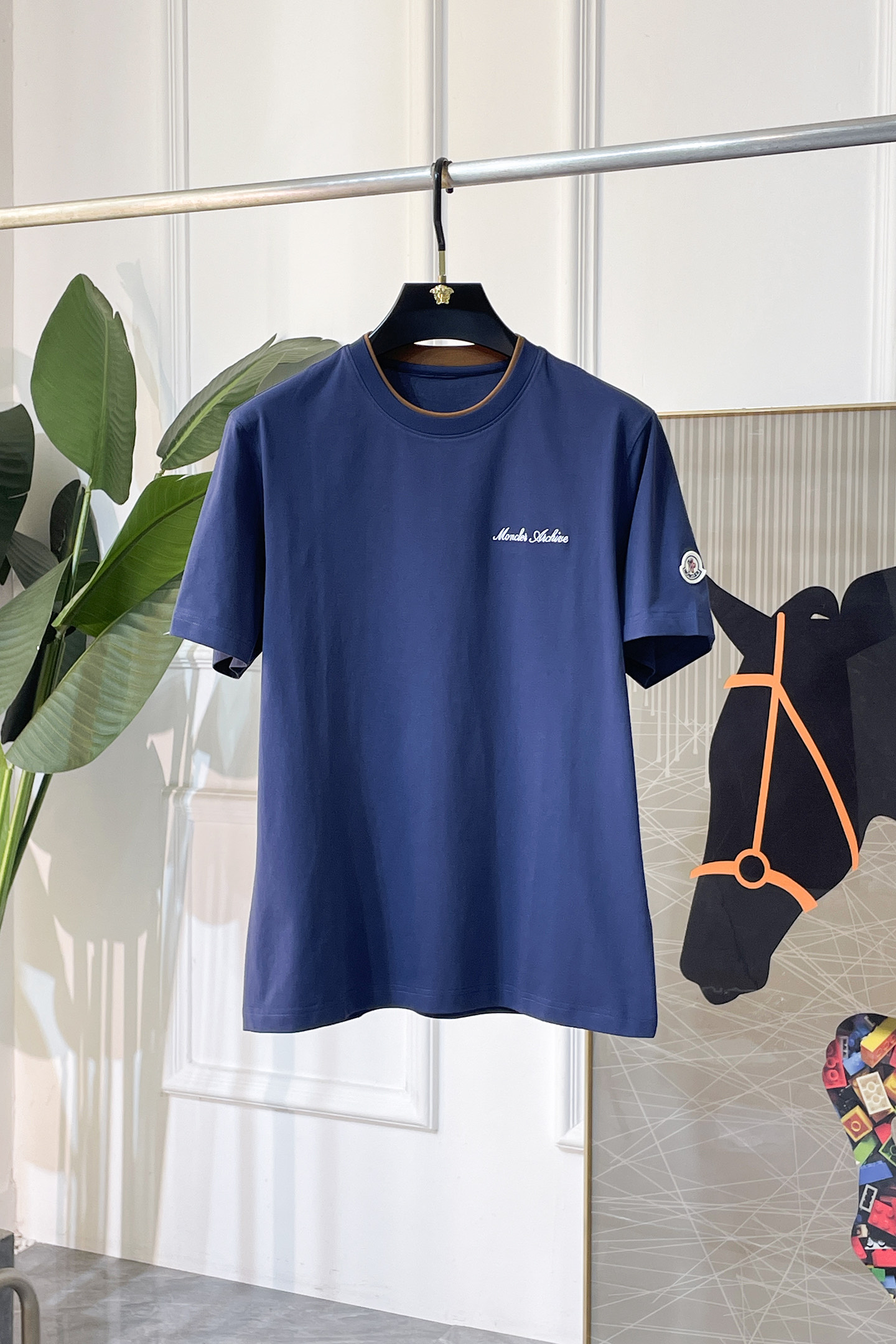 short sleeves