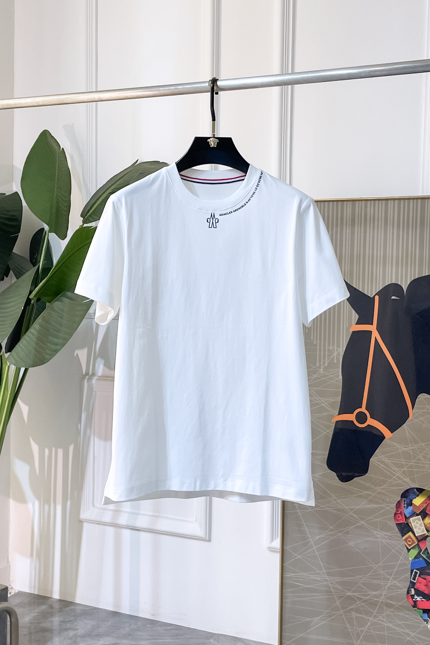 short sleeves