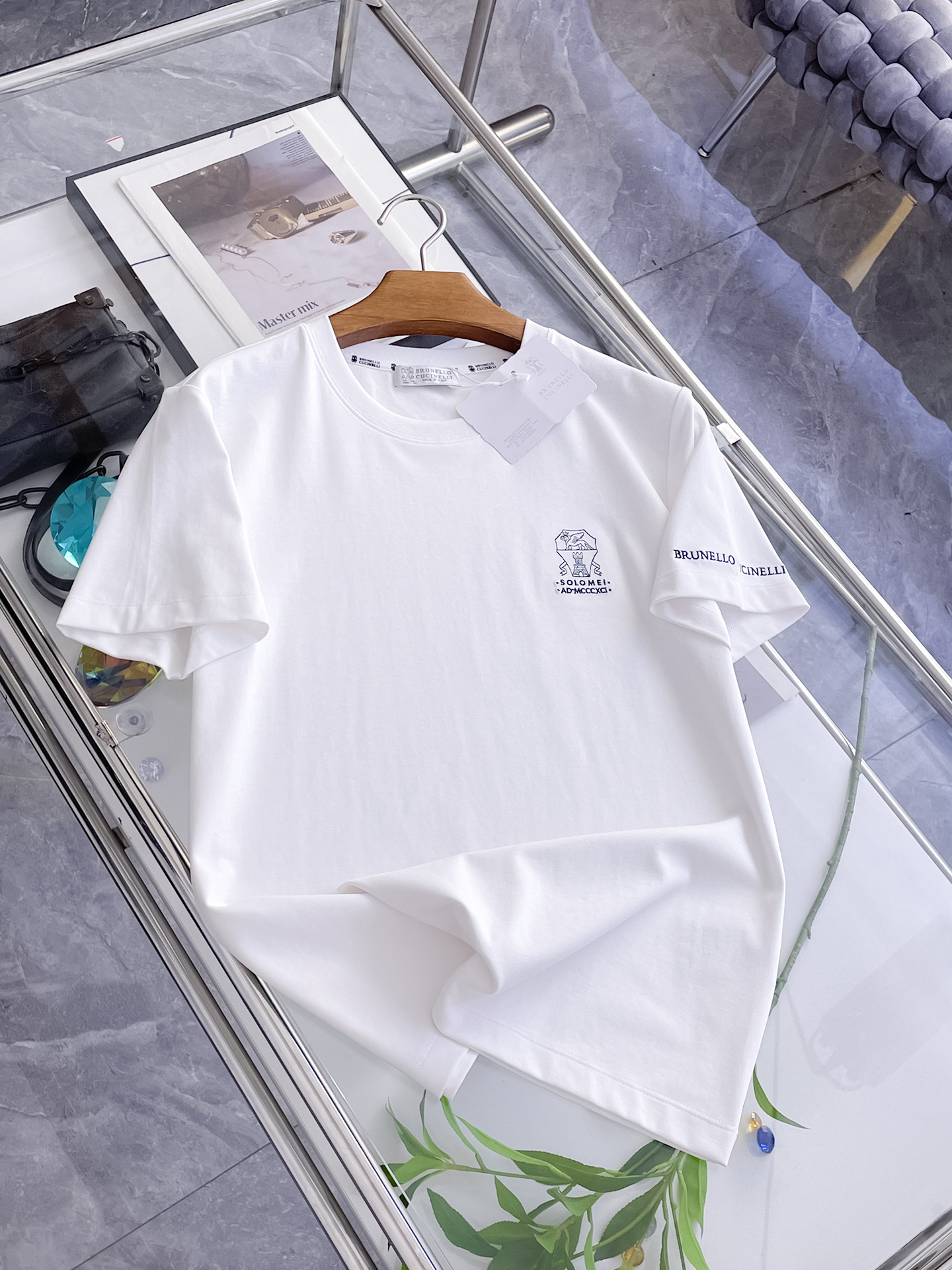 short sleeves