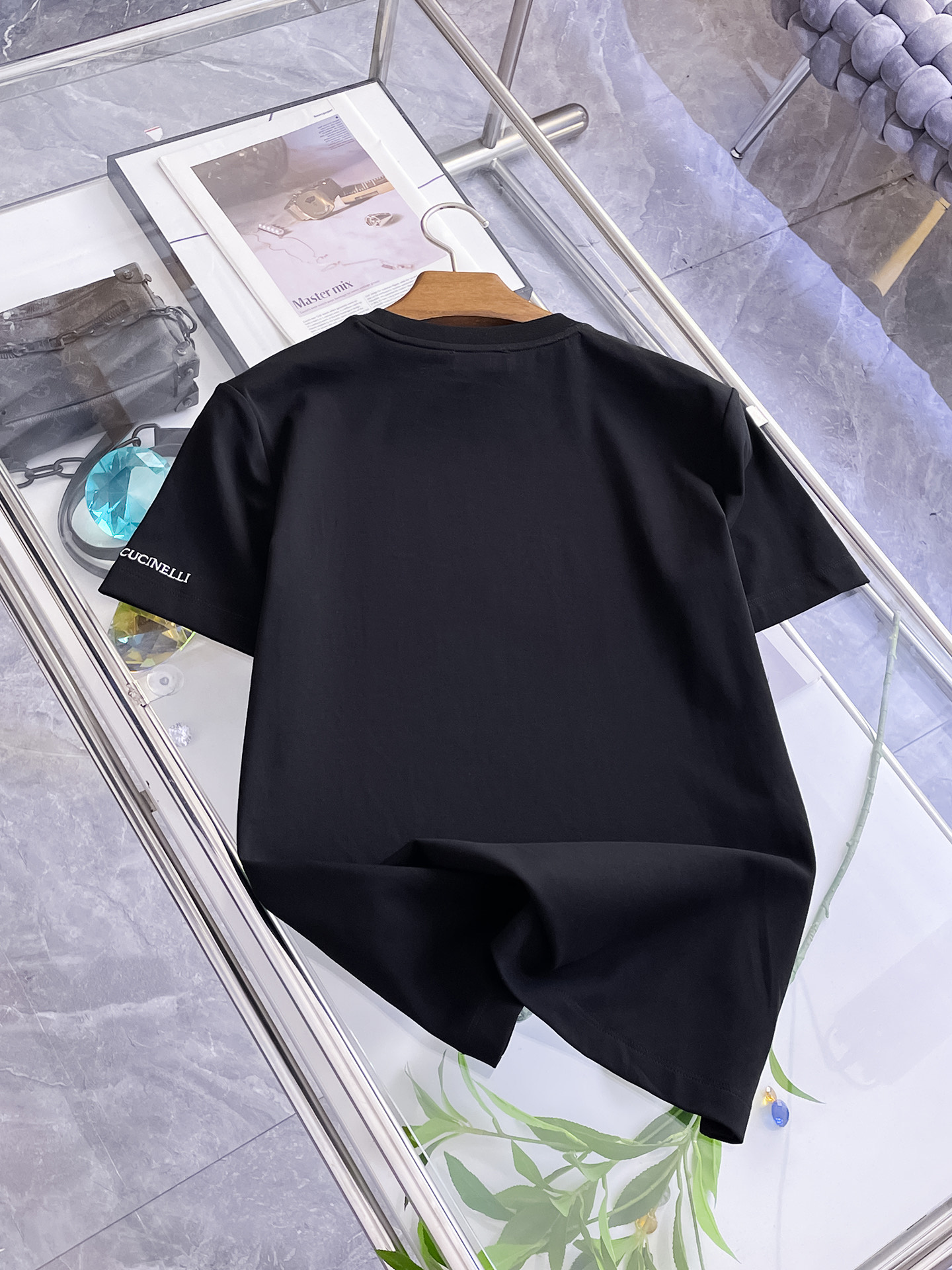 short sleeves