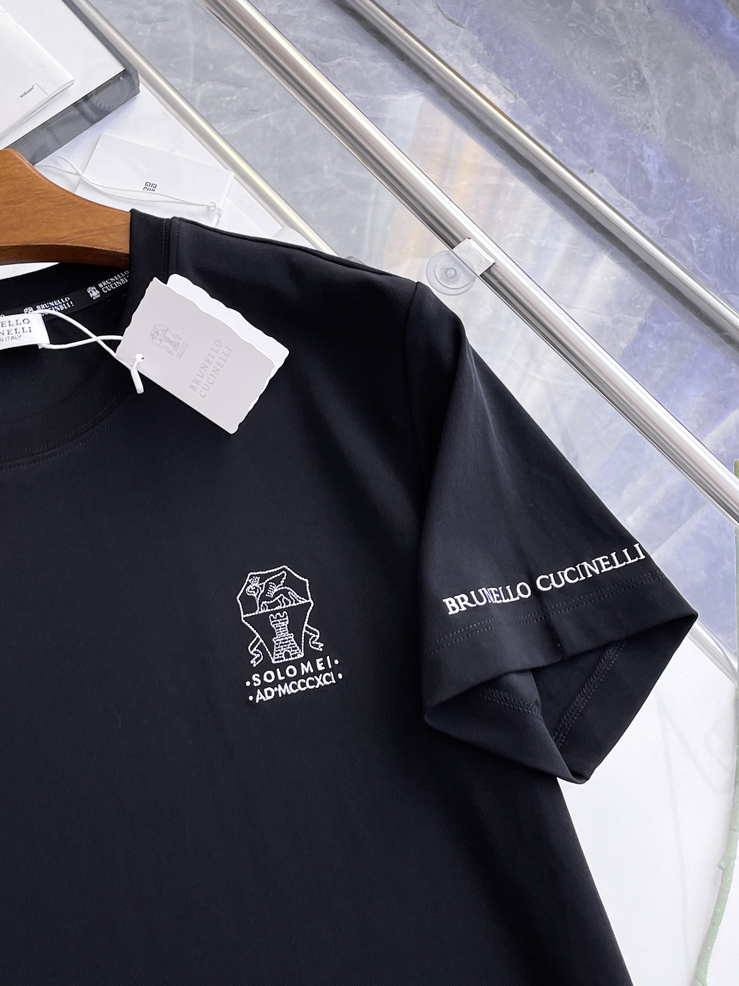 short sleeves
