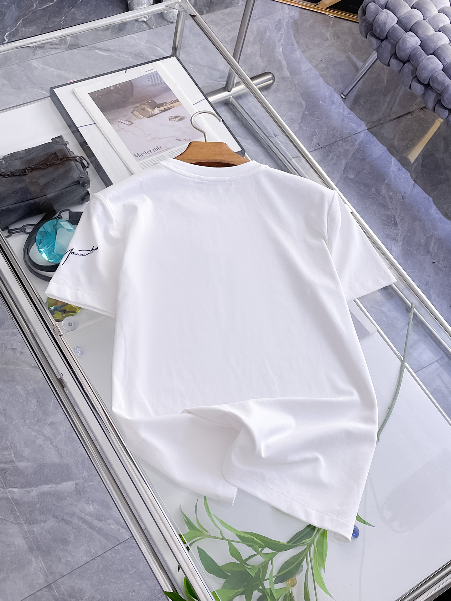 short sleeves