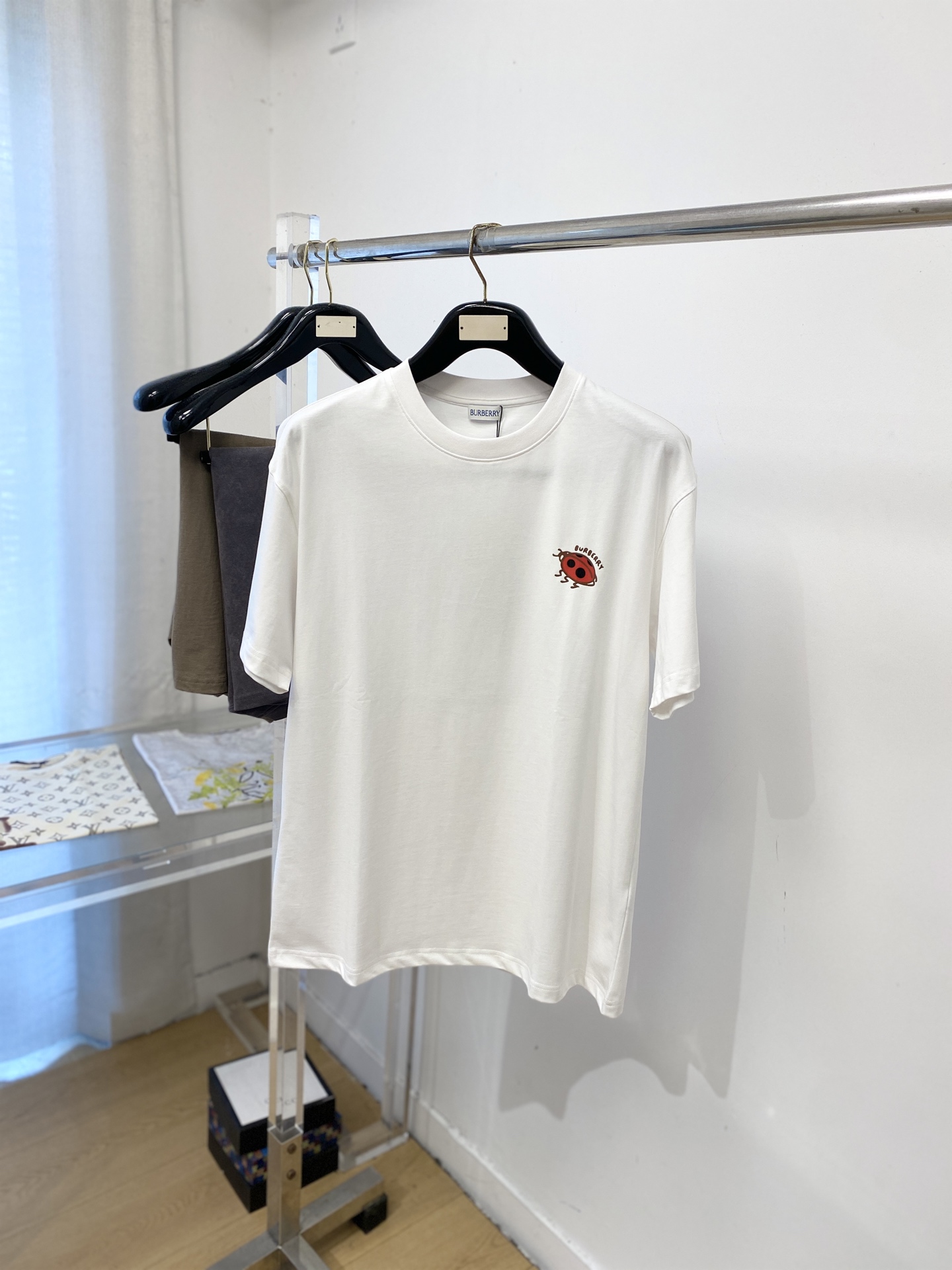 short sleeves