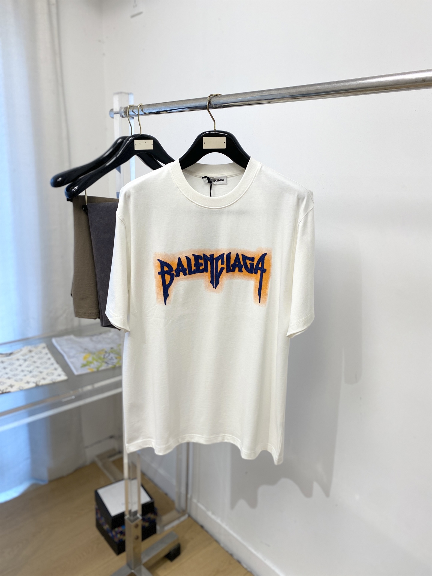short sleeves