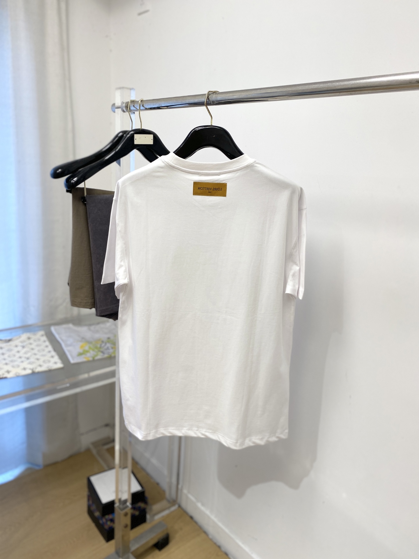 short sleeves