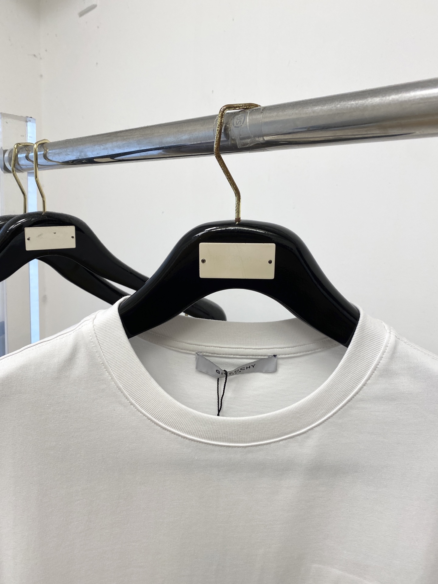short sleeves