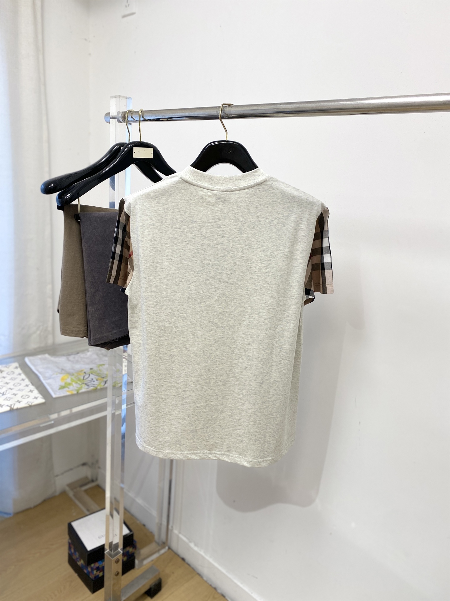 short sleeves