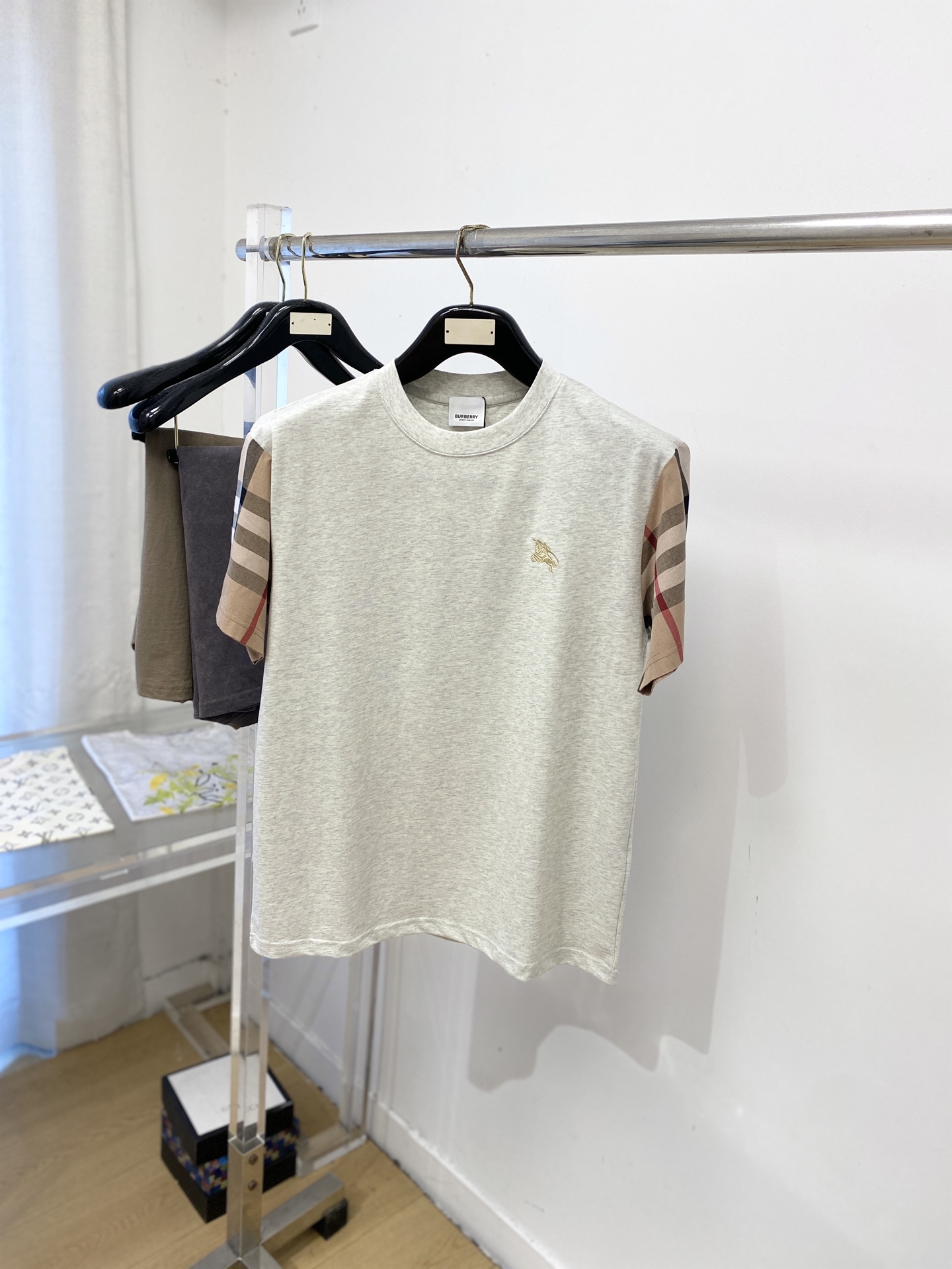 short sleeves