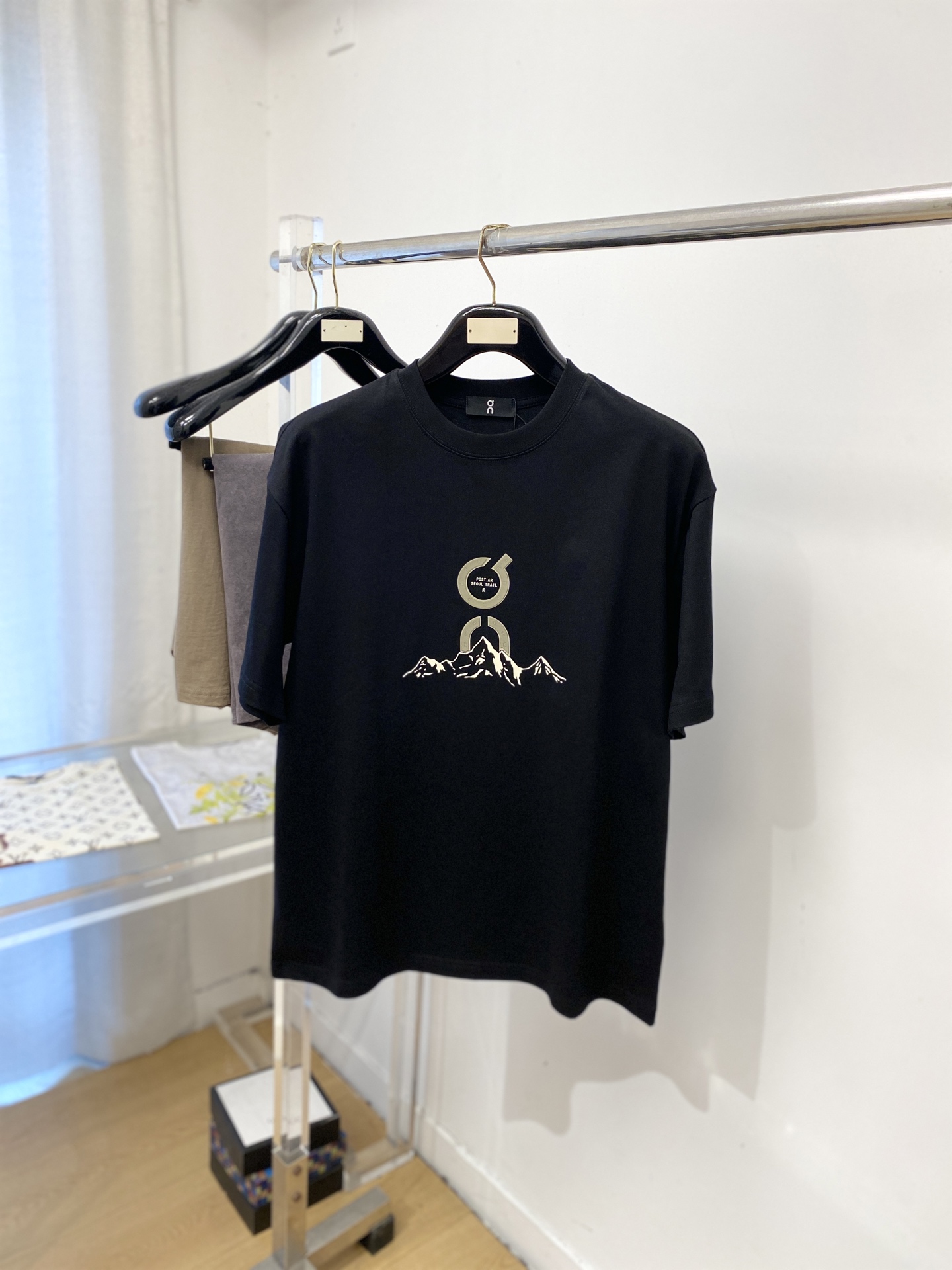 short sleeves