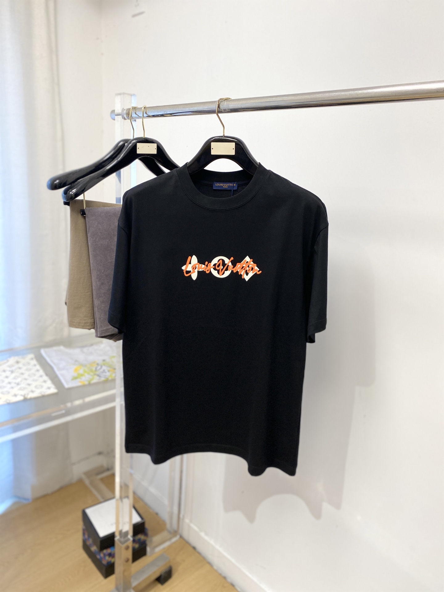 short sleeves