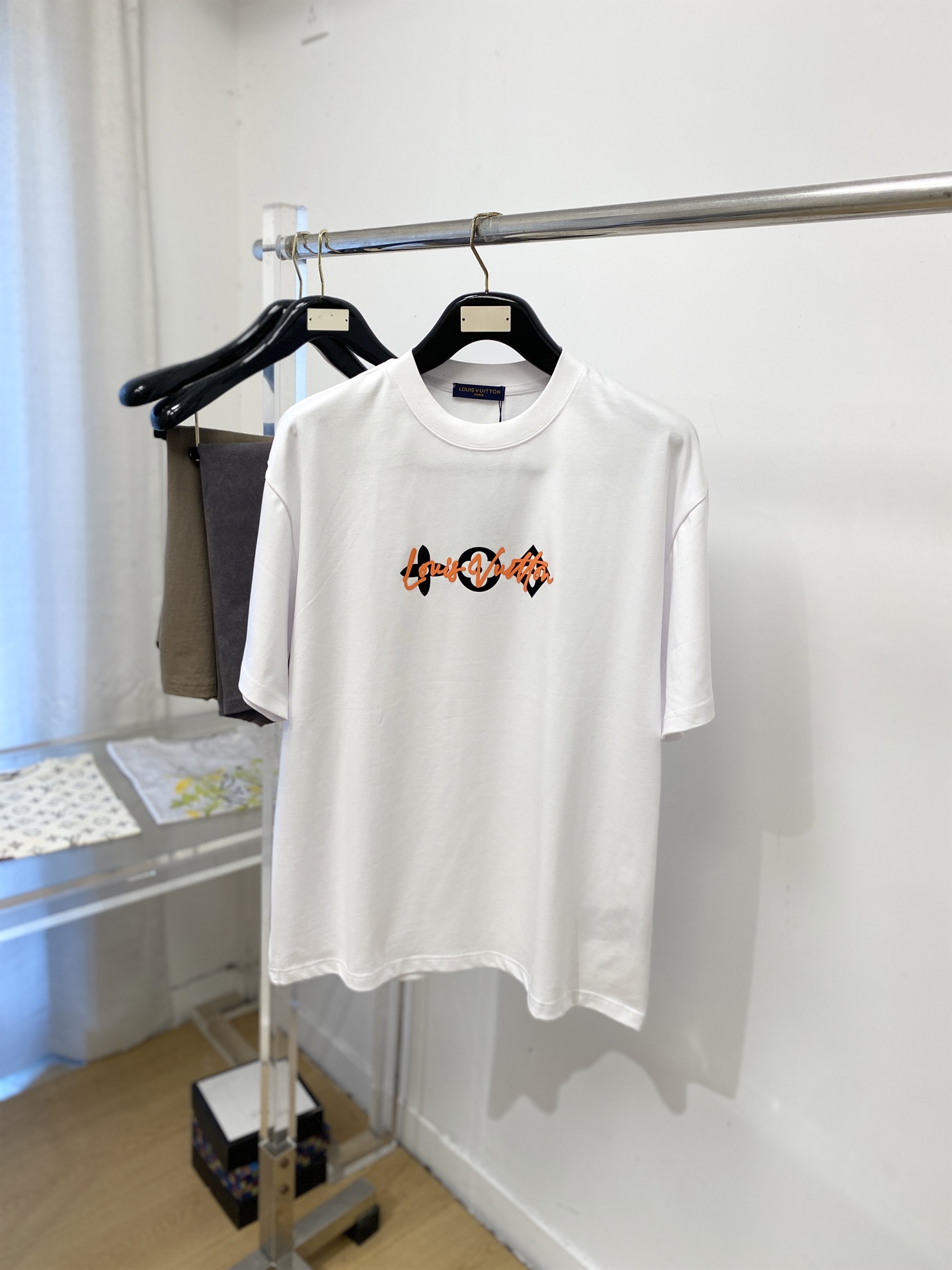 short sleeves