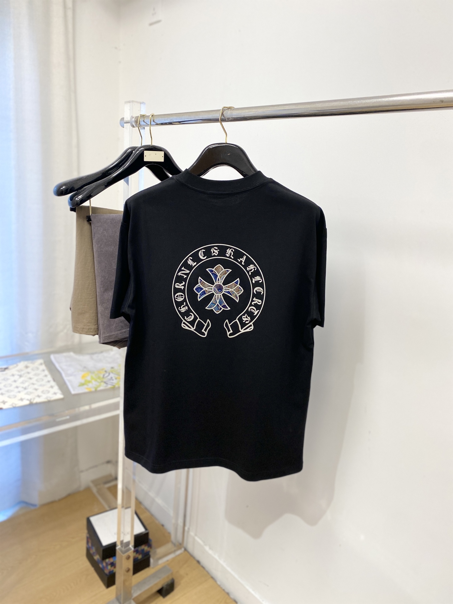 short sleeves