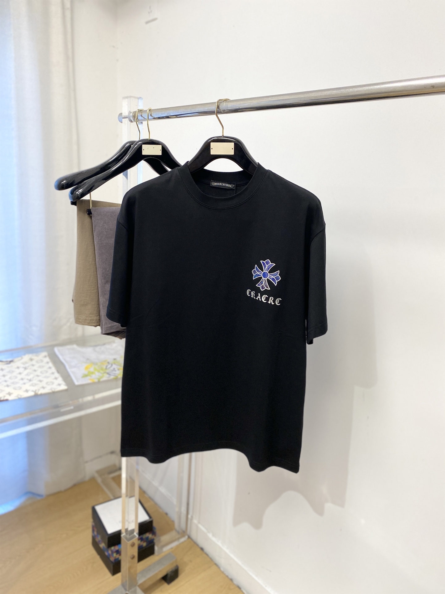 short sleeves
