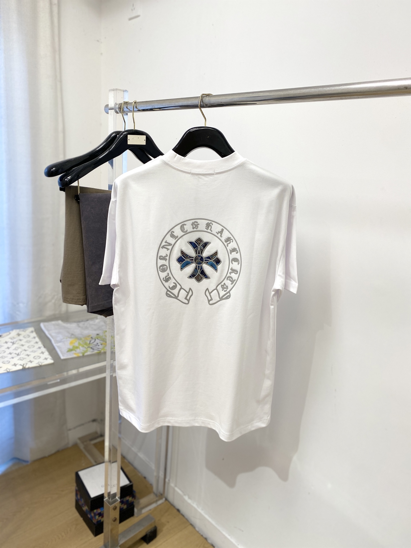 short sleeves