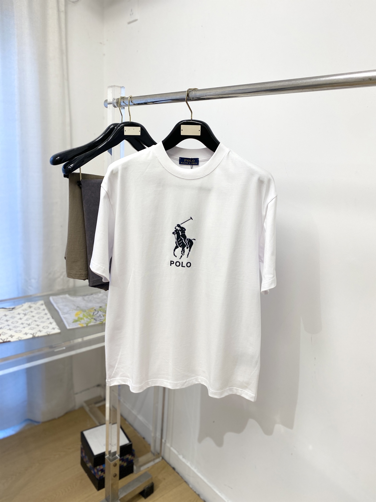 short sleeves