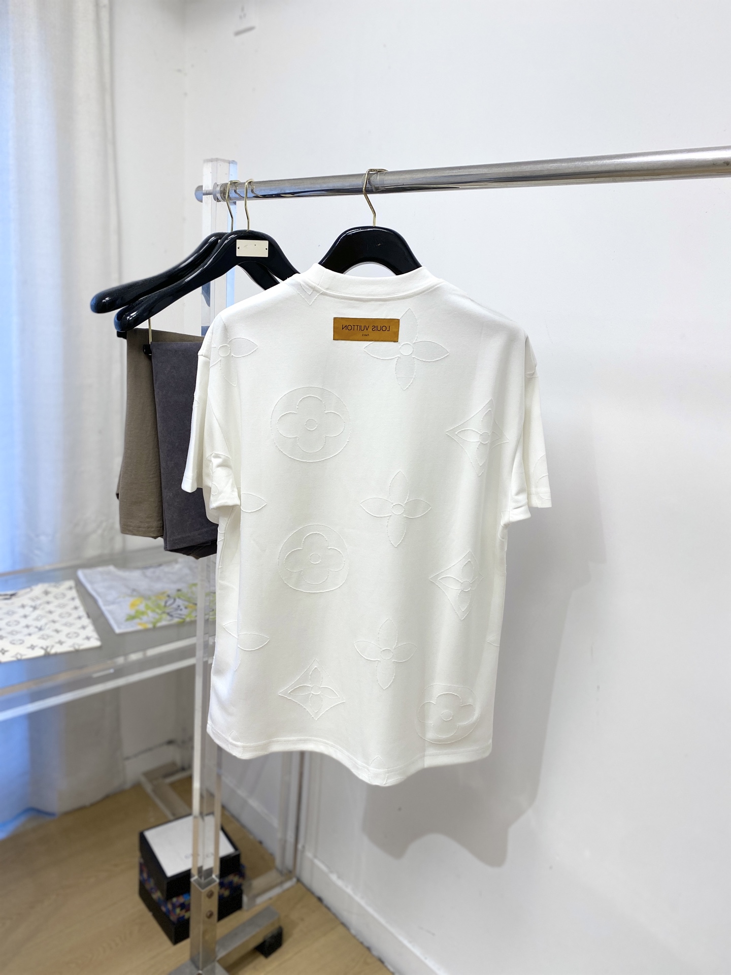 short sleeves