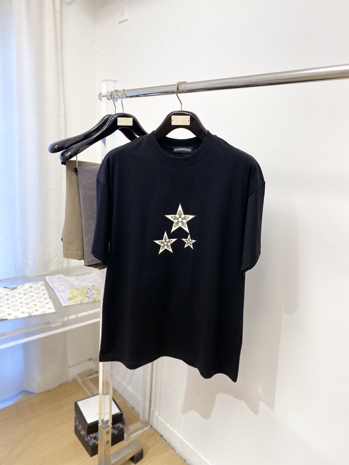 short sleeves
