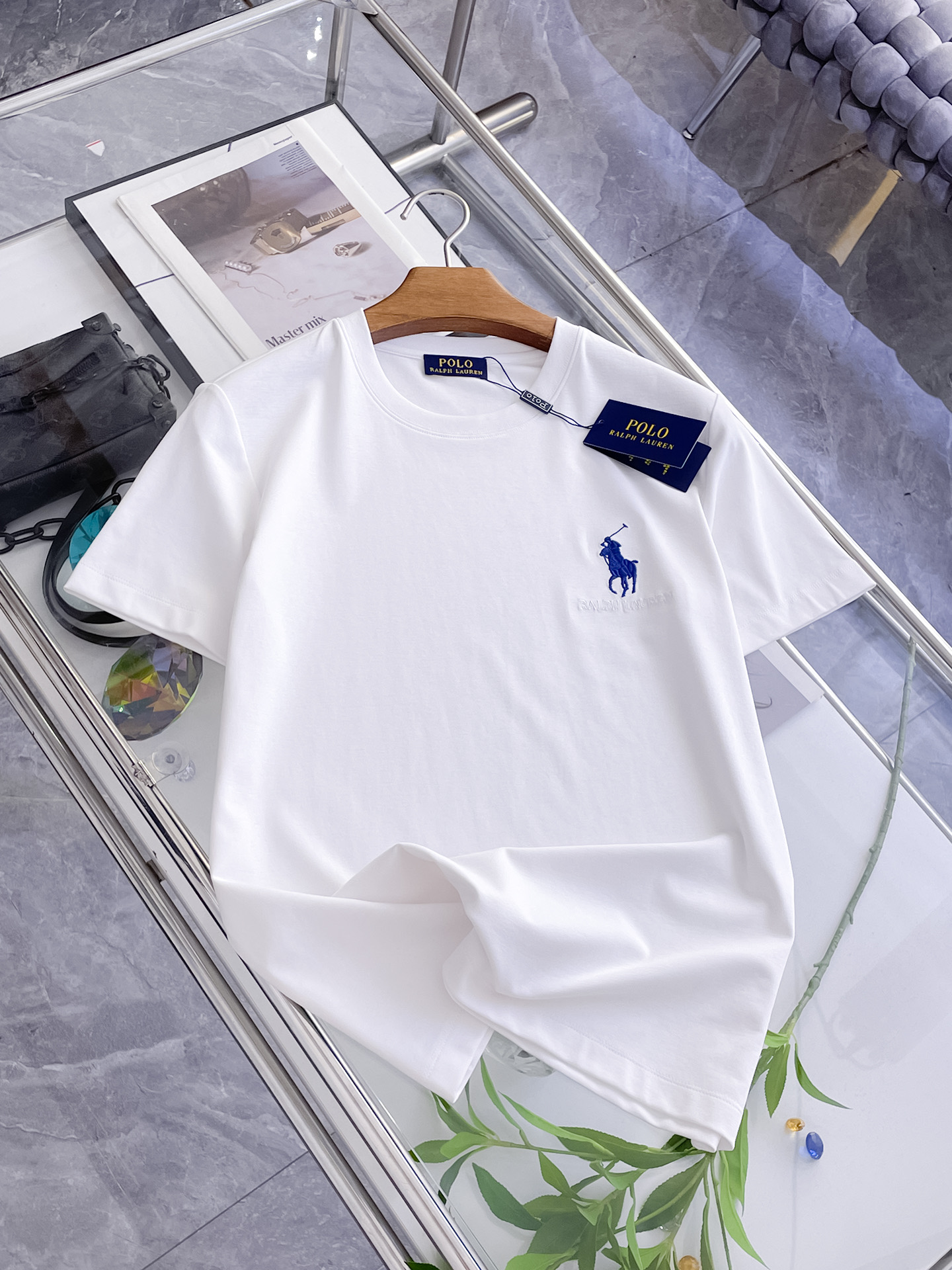 short sleeves