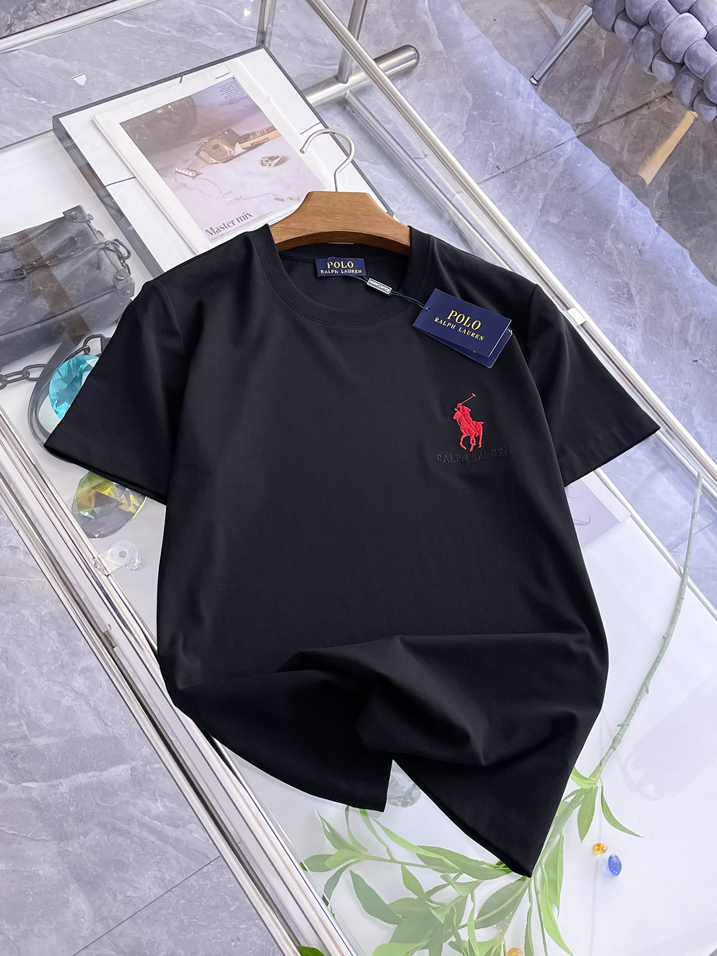 short sleeves