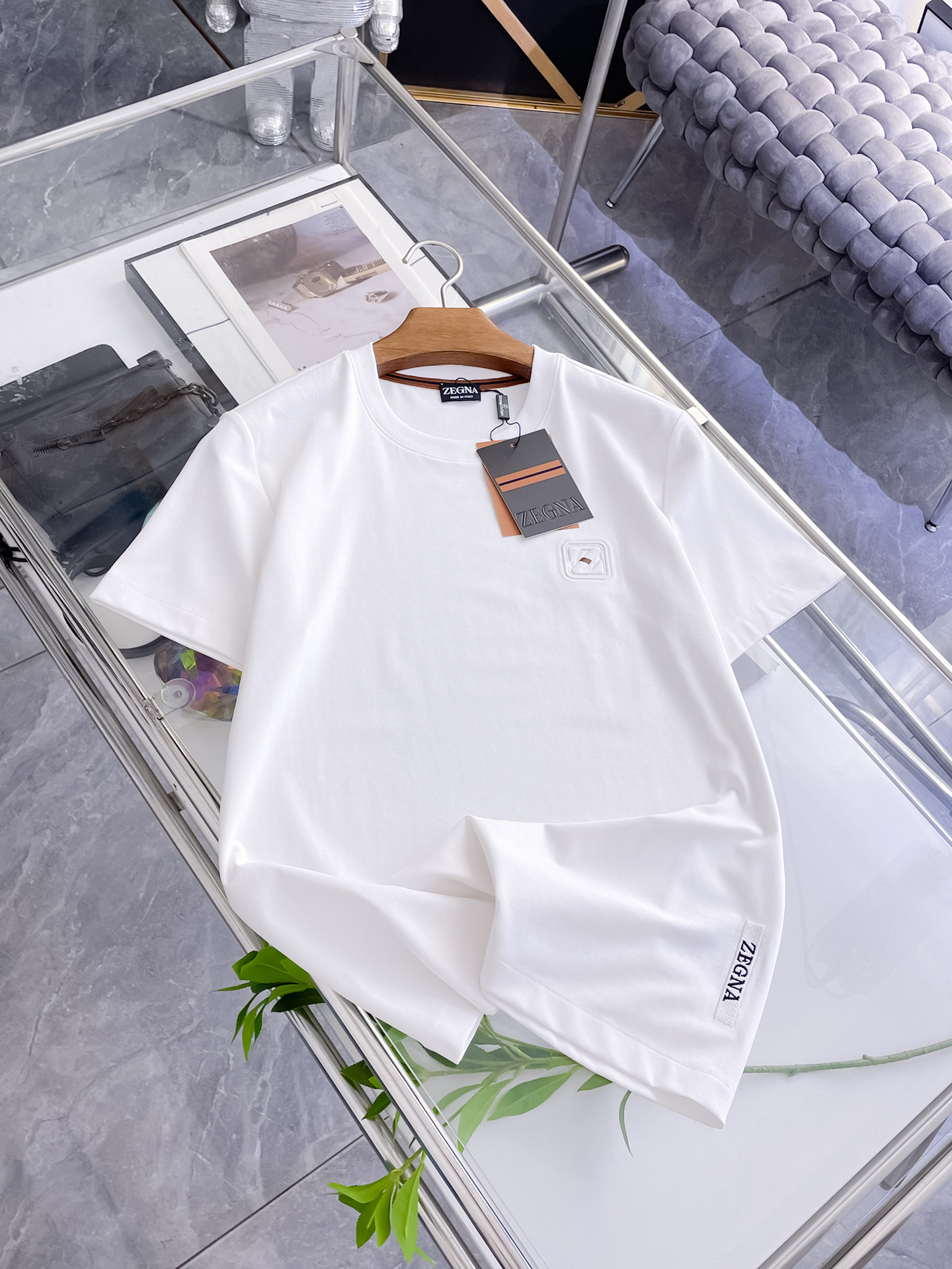 short sleeves