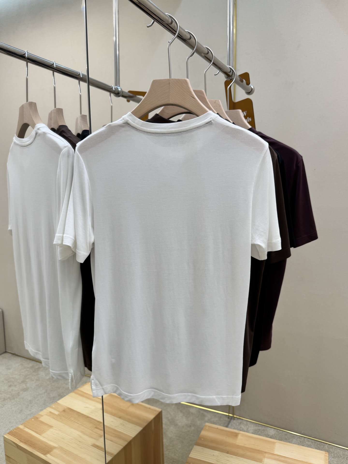 short sleeves