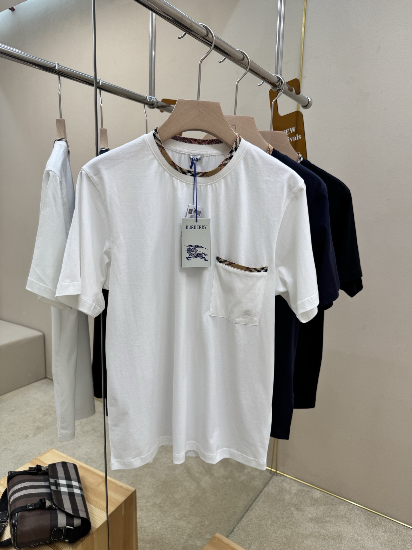 short sleeves