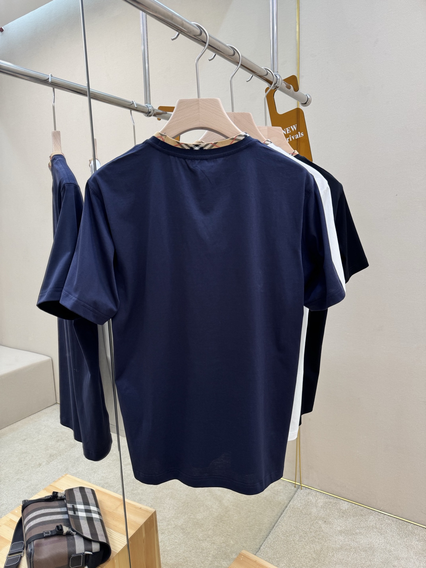 short sleeves