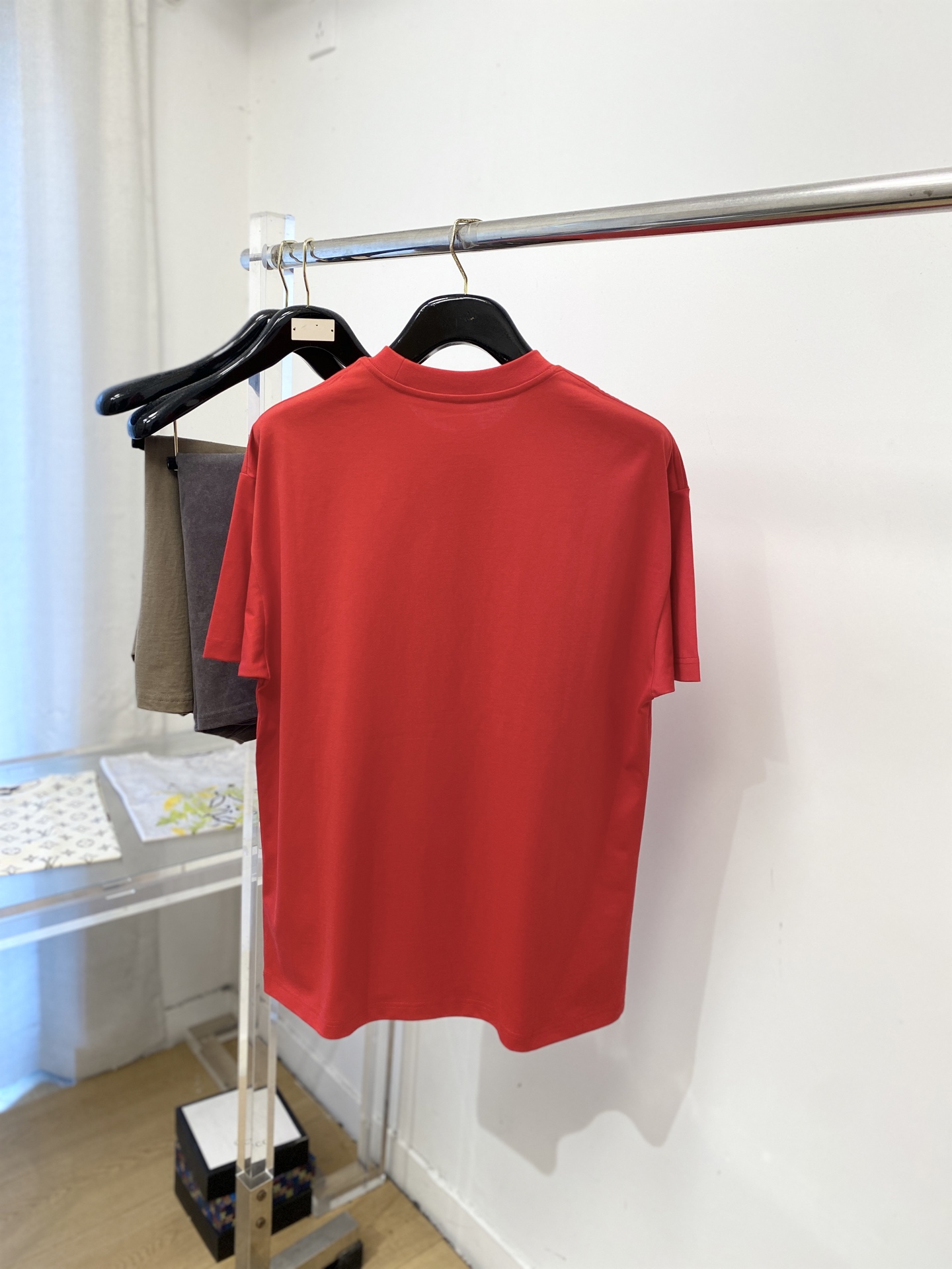 short sleeves