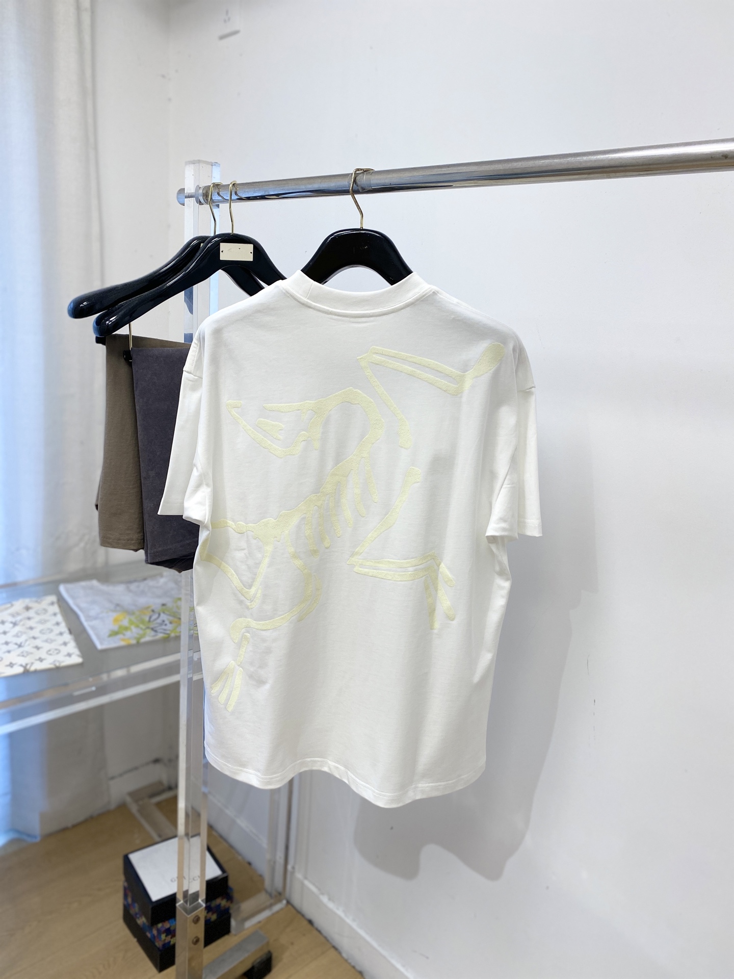 short sleeves