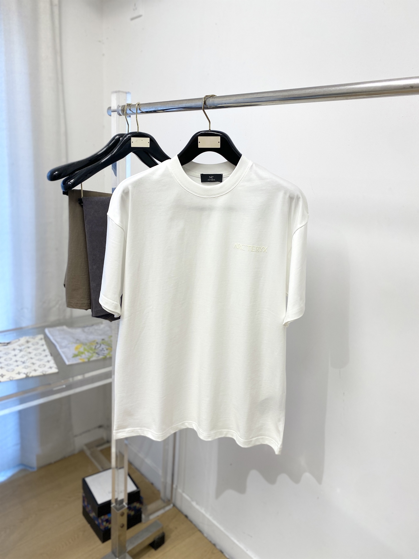 short sleeves