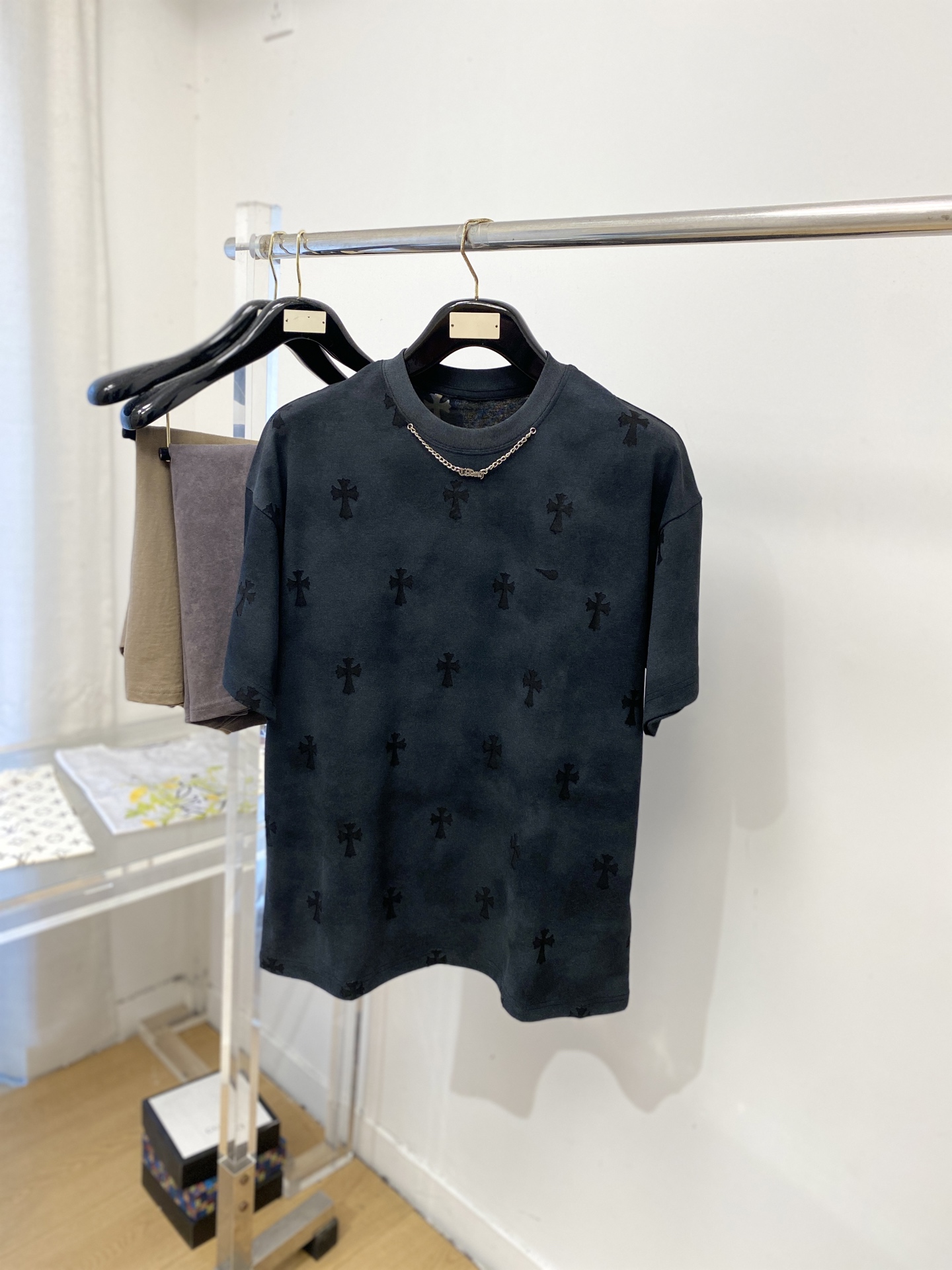short sleeves