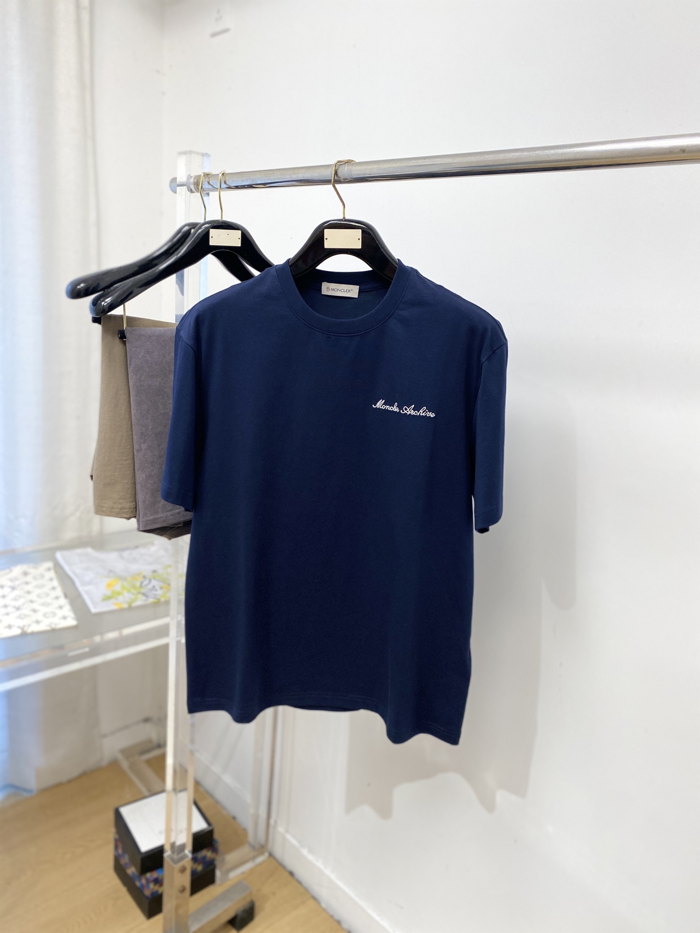 short sleeves