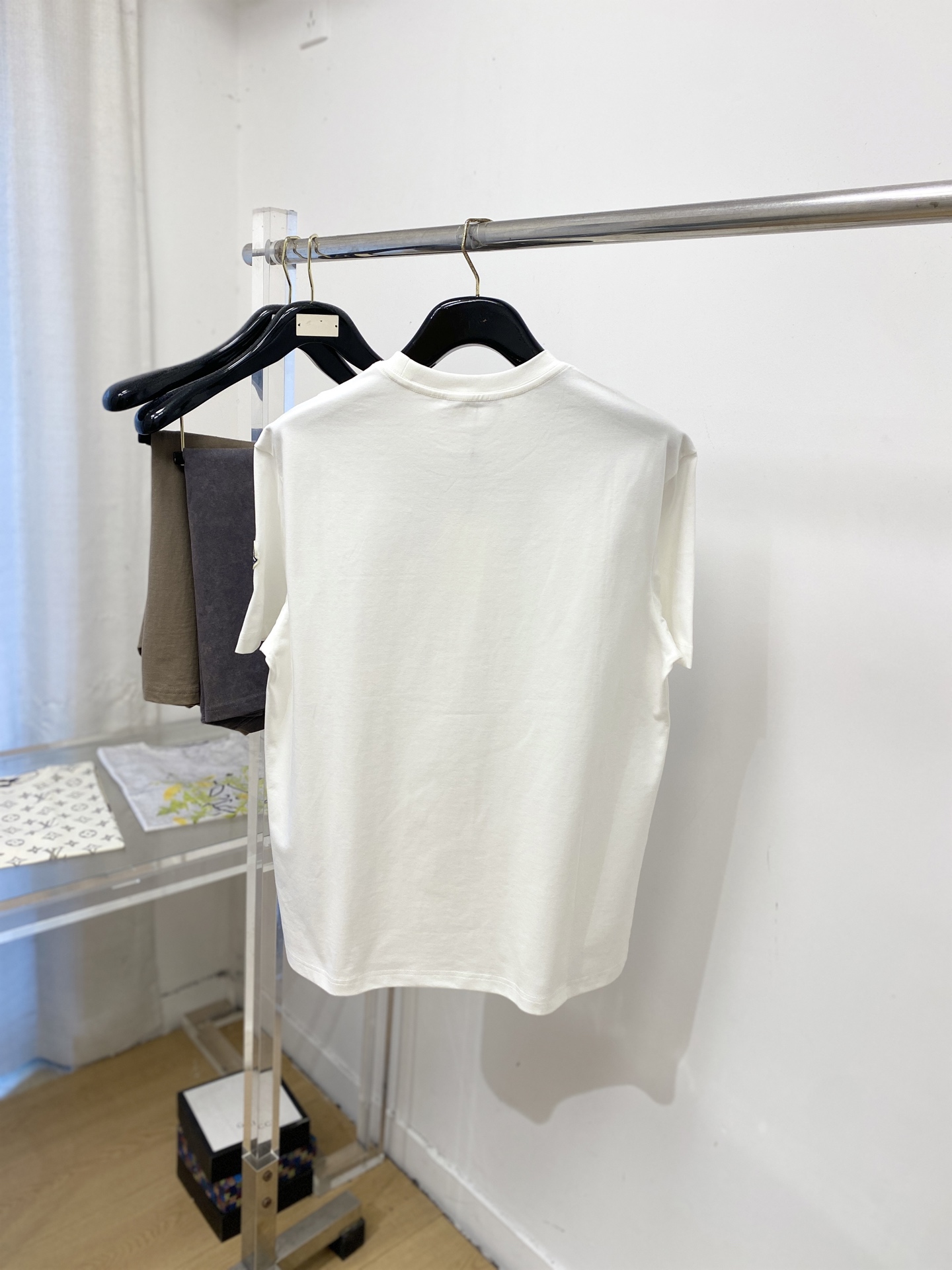 short sleeves
