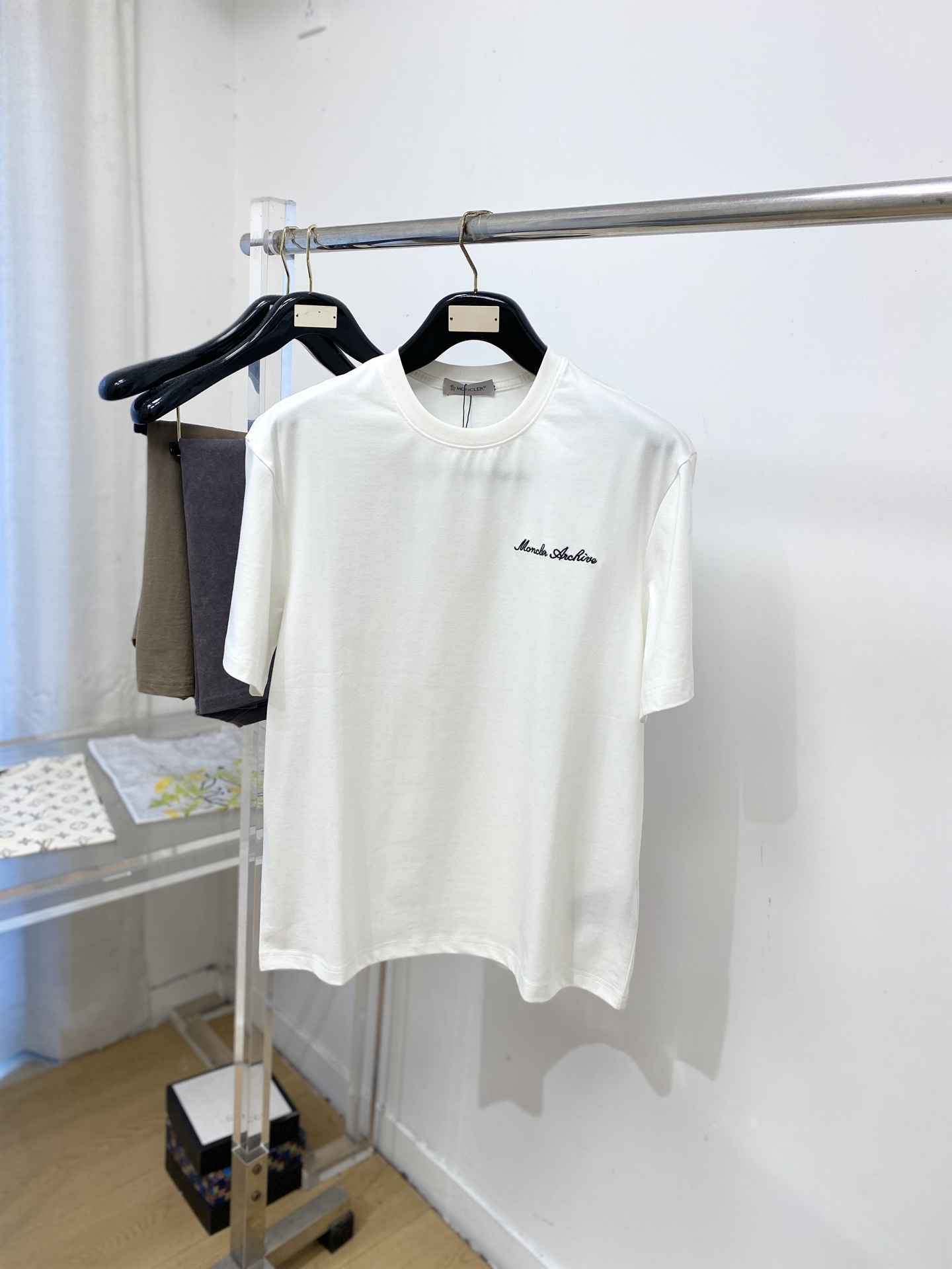 short sleeves