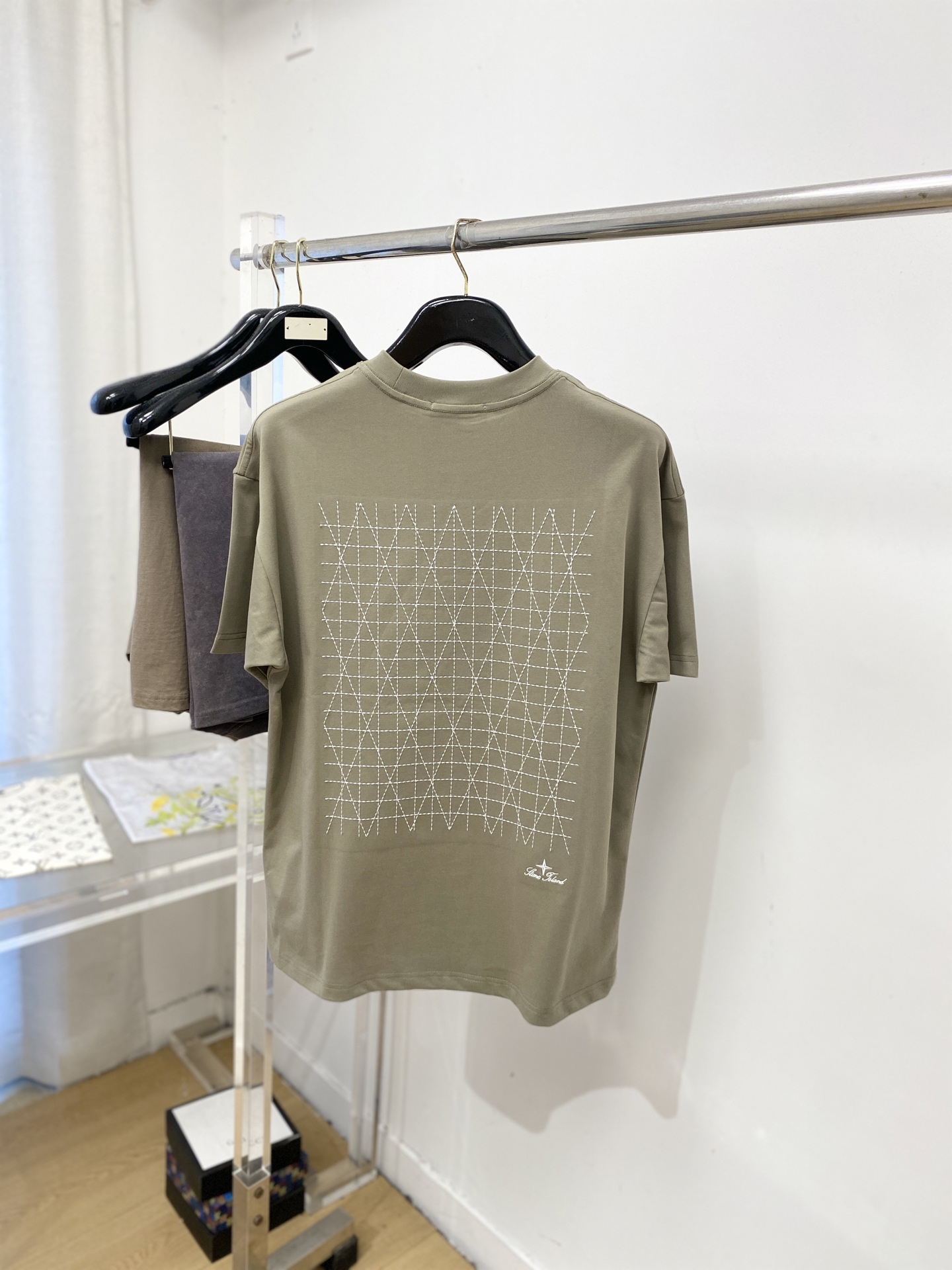 short sleeves