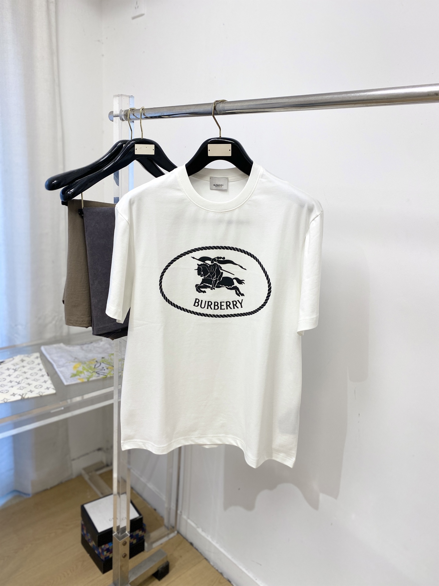short sleeves