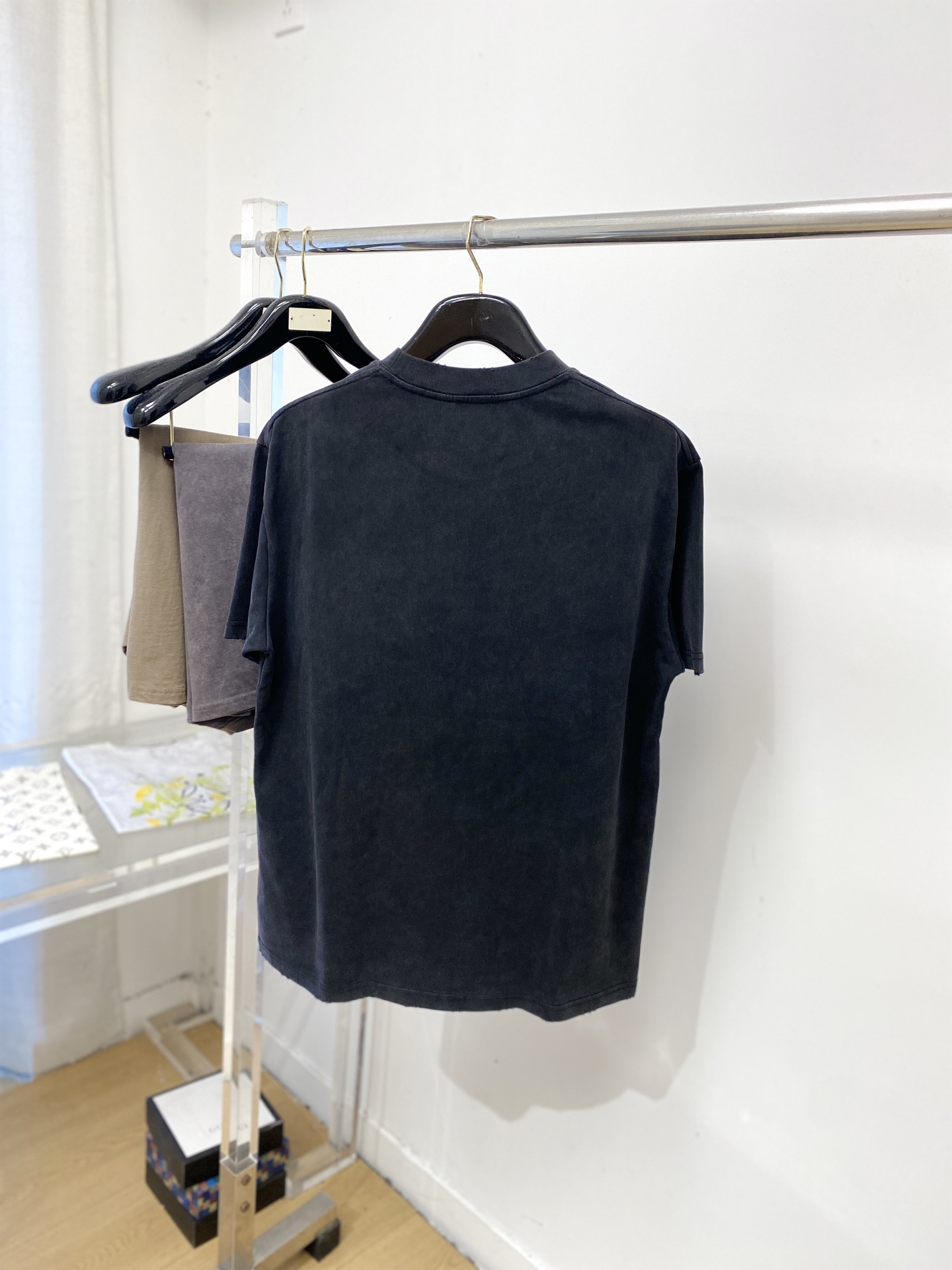 short sleeves