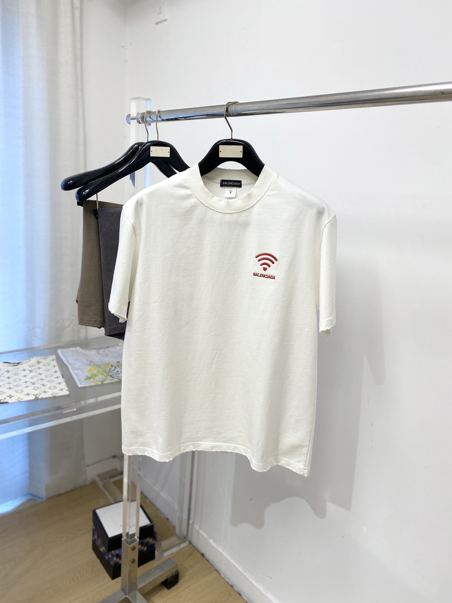 short sleeves