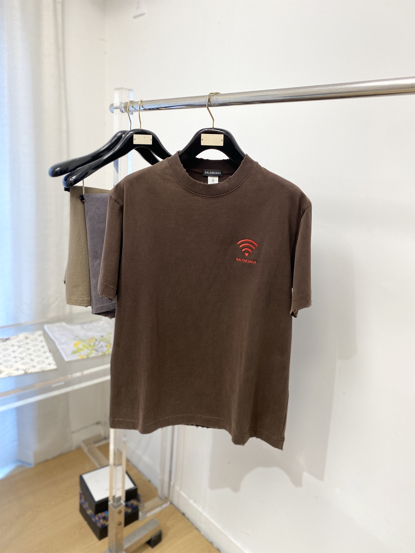 short sleeves