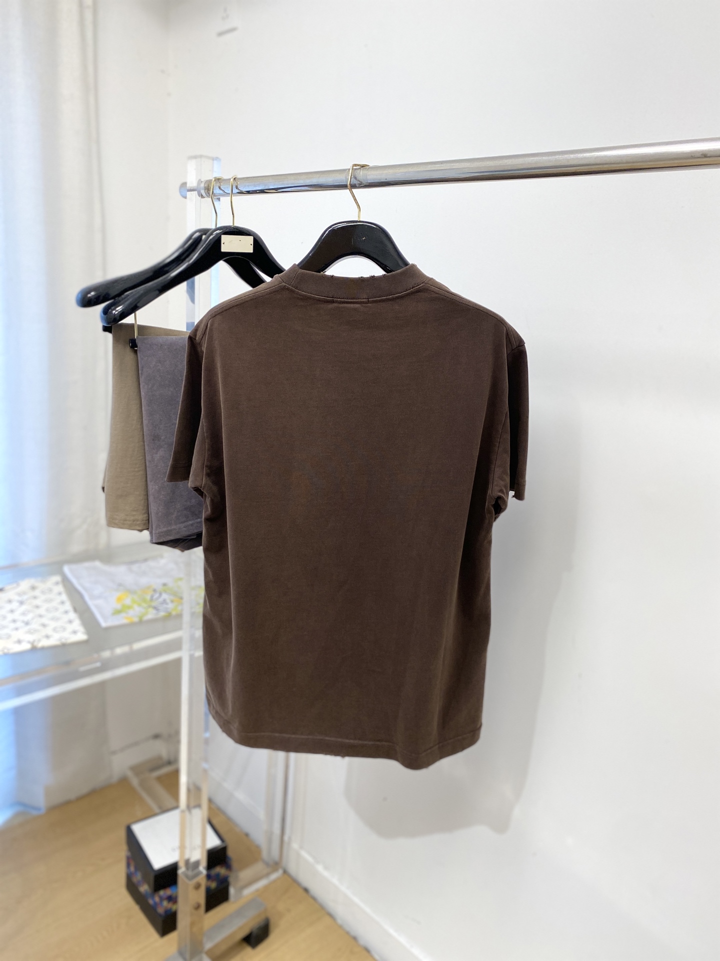 short sleeves