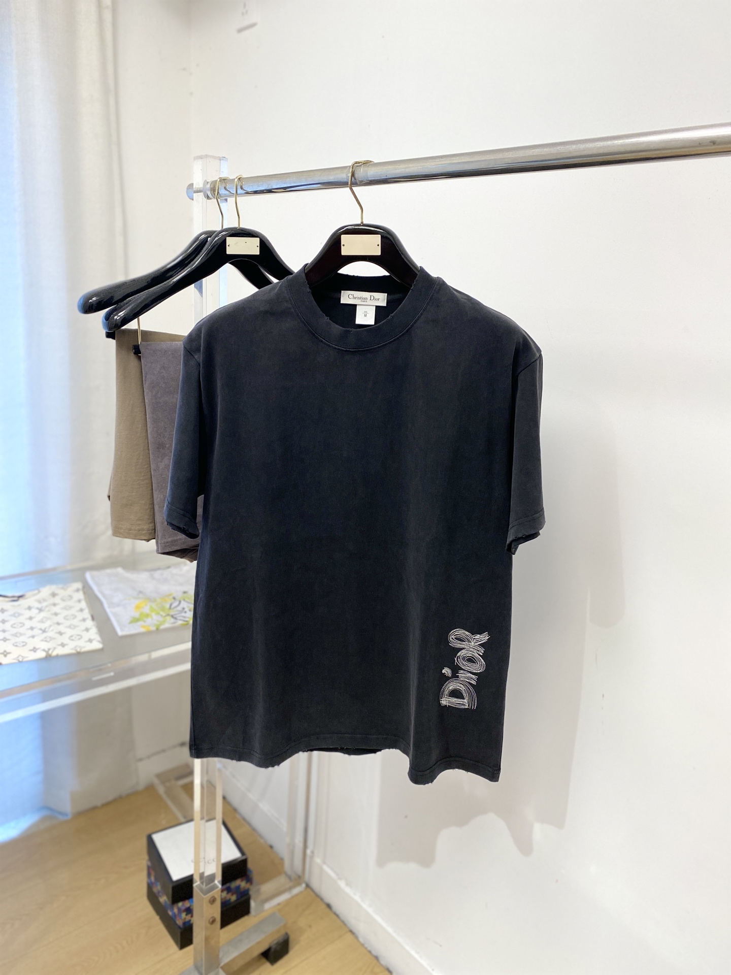 short sleeves