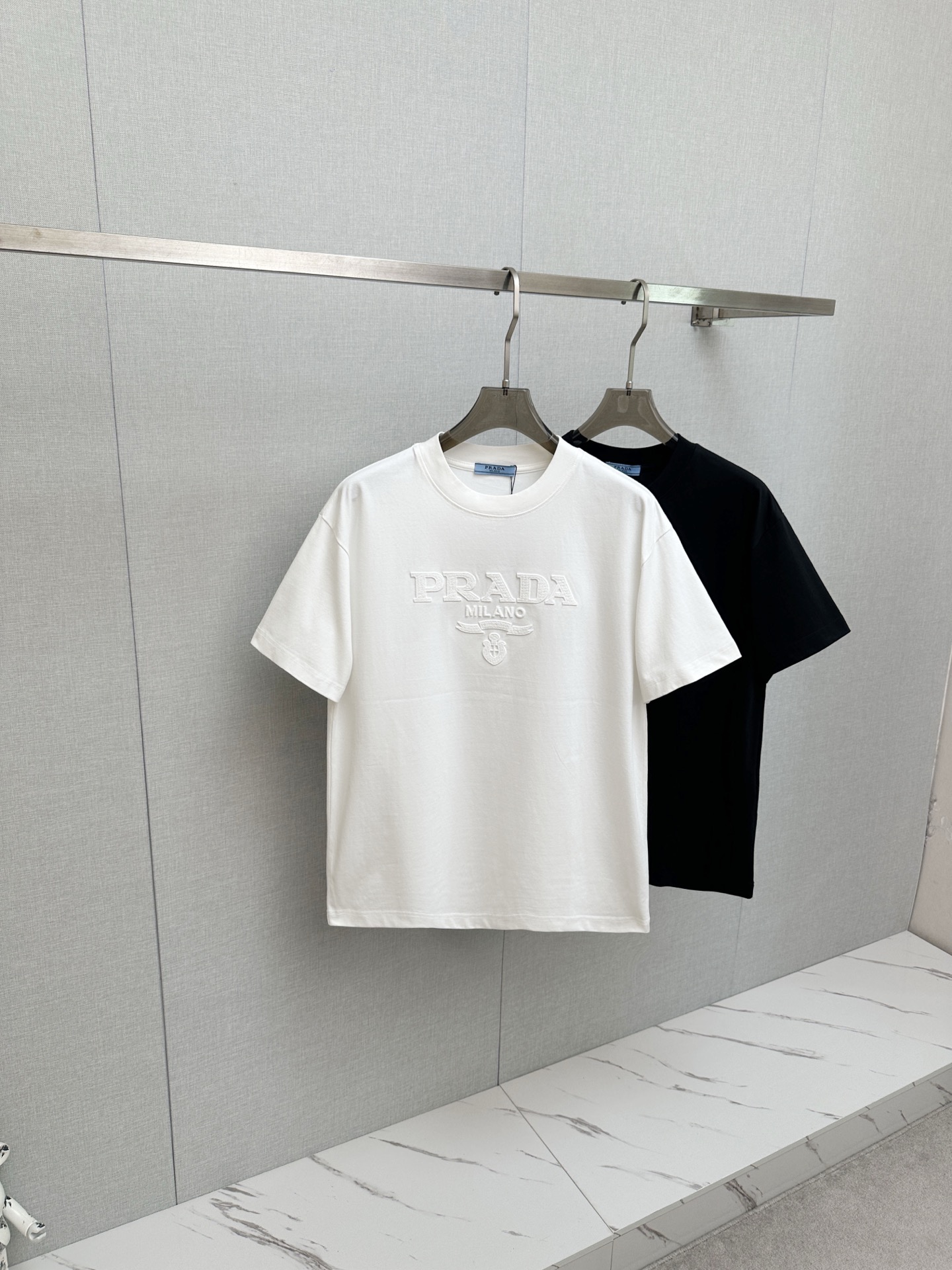 short sleeves