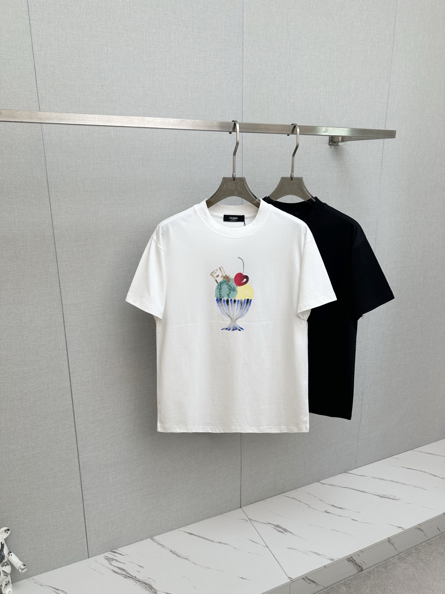 short sleeves