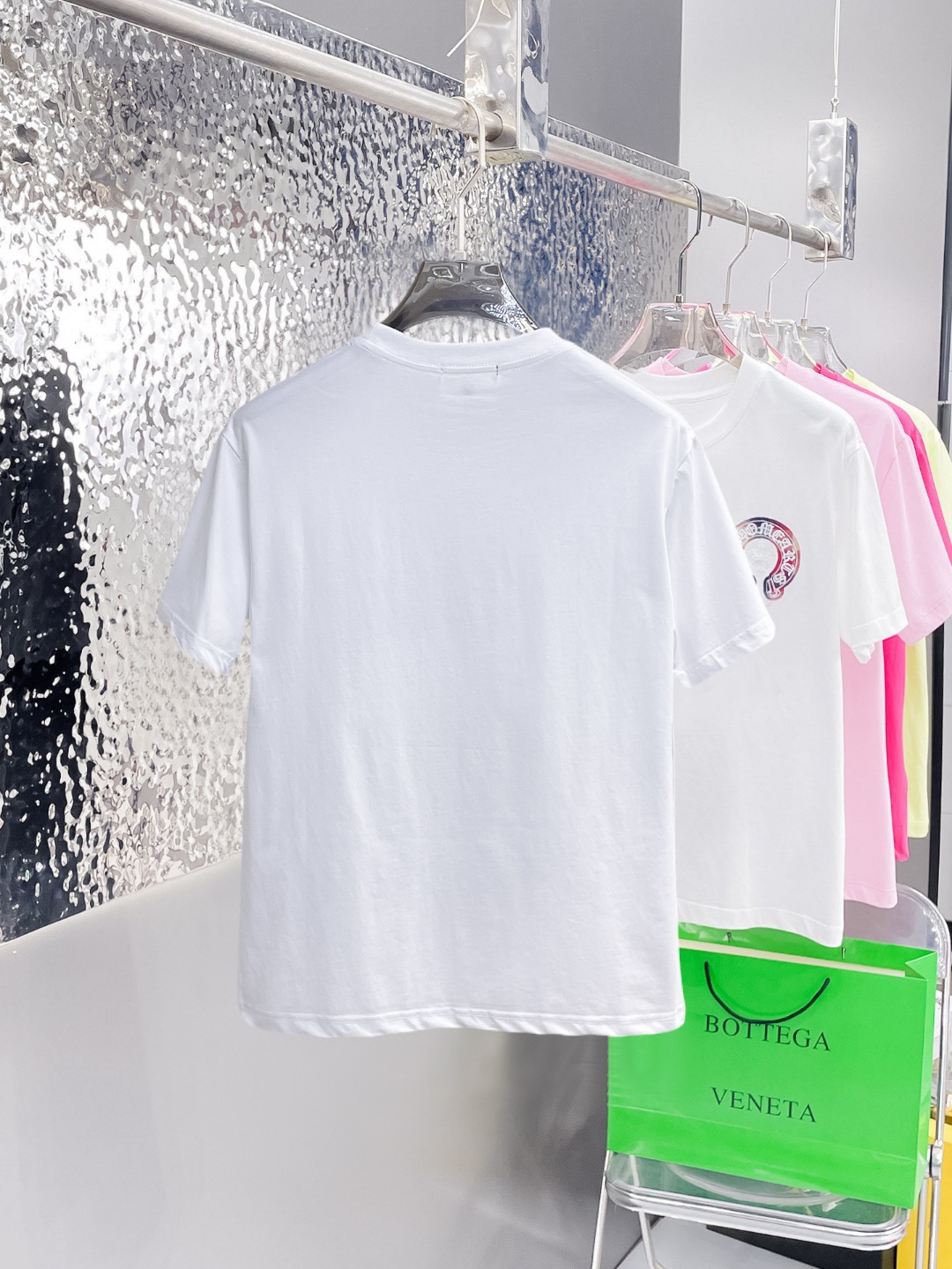 short sleeves