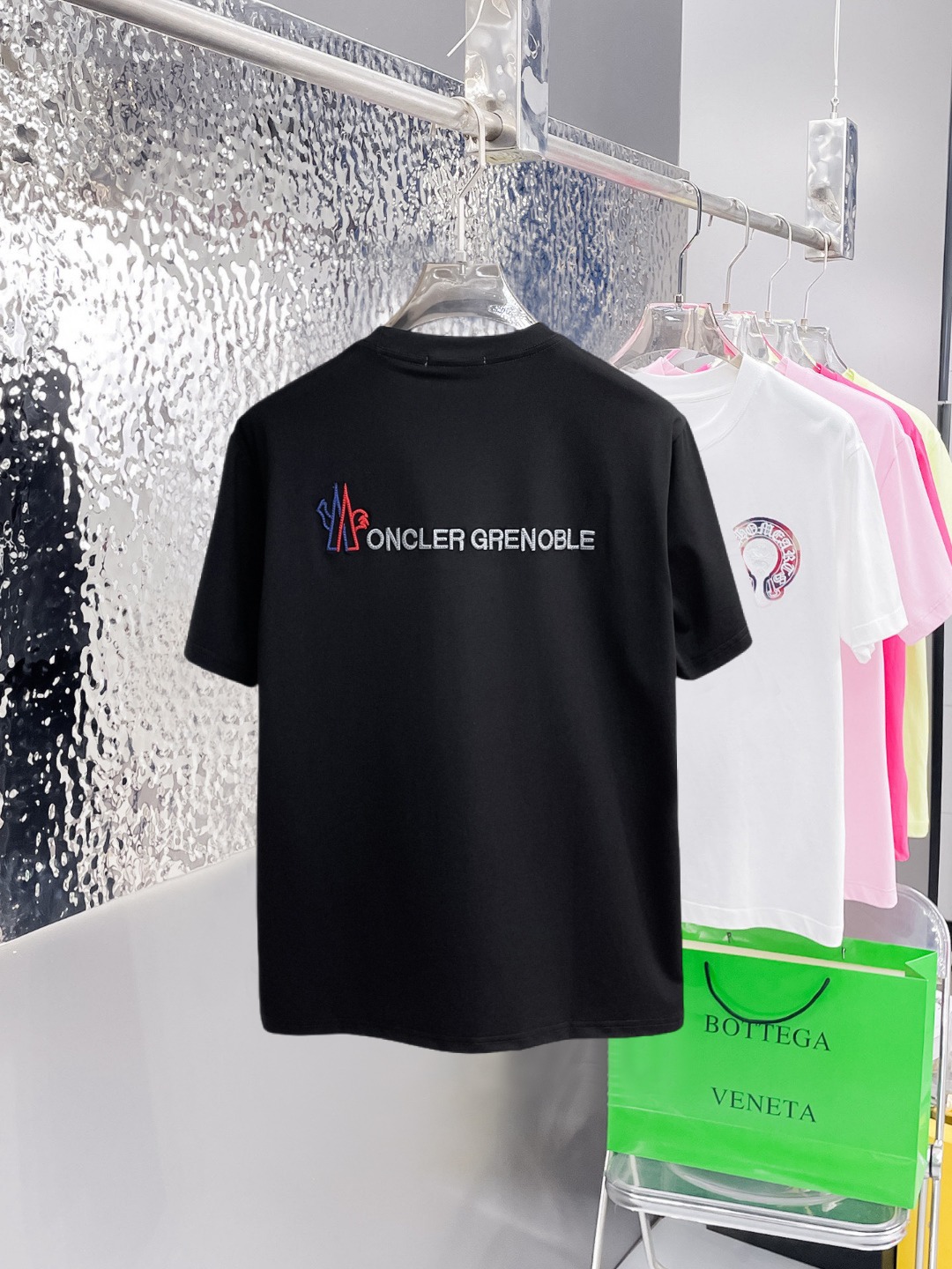 short sleeves