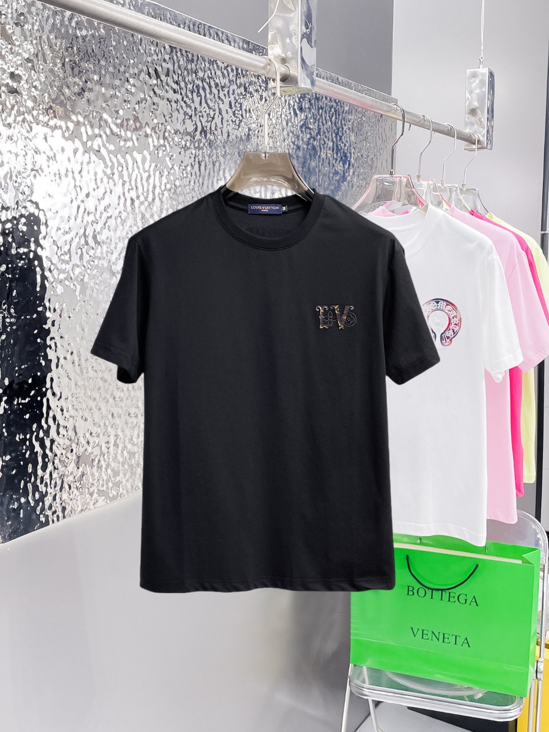 short sleeves