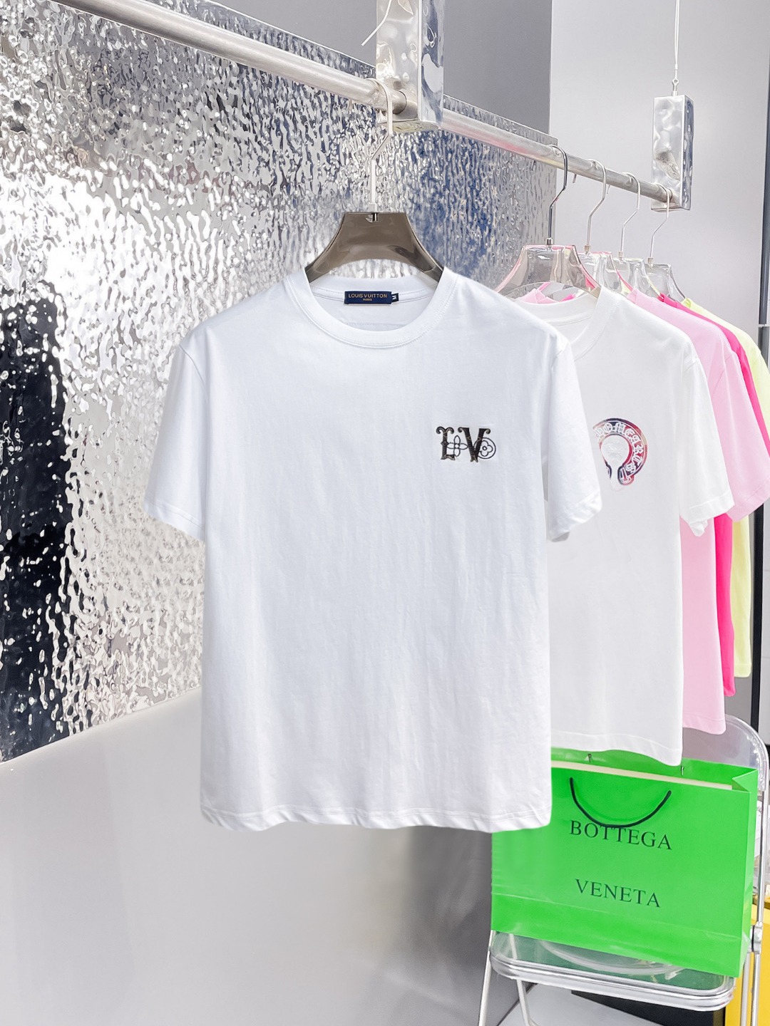 short sleeves